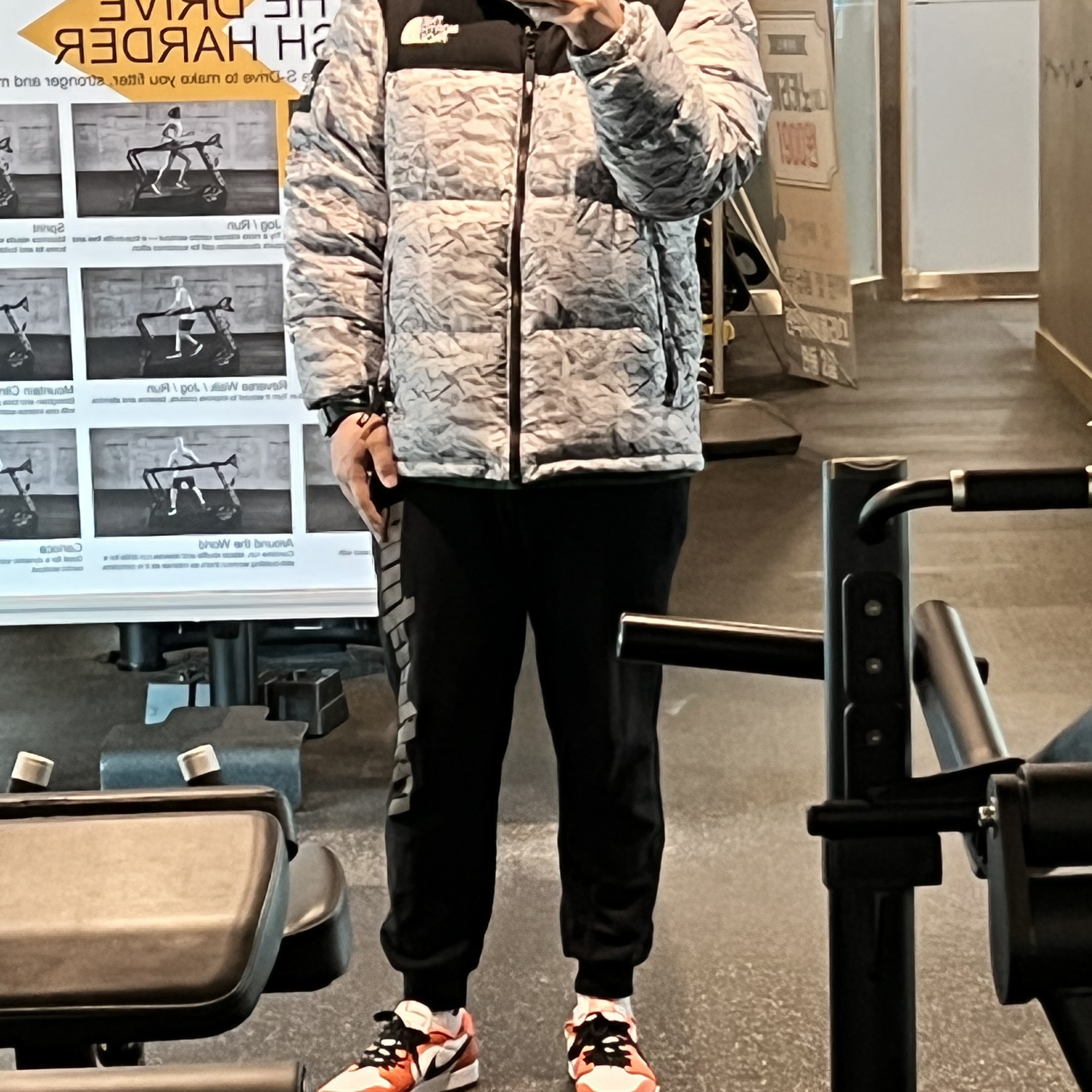 The North Face White Label Novelty Nuptse Down Jacket White, Jordan 1 Low OG Starfish 착용 스타일 - 3