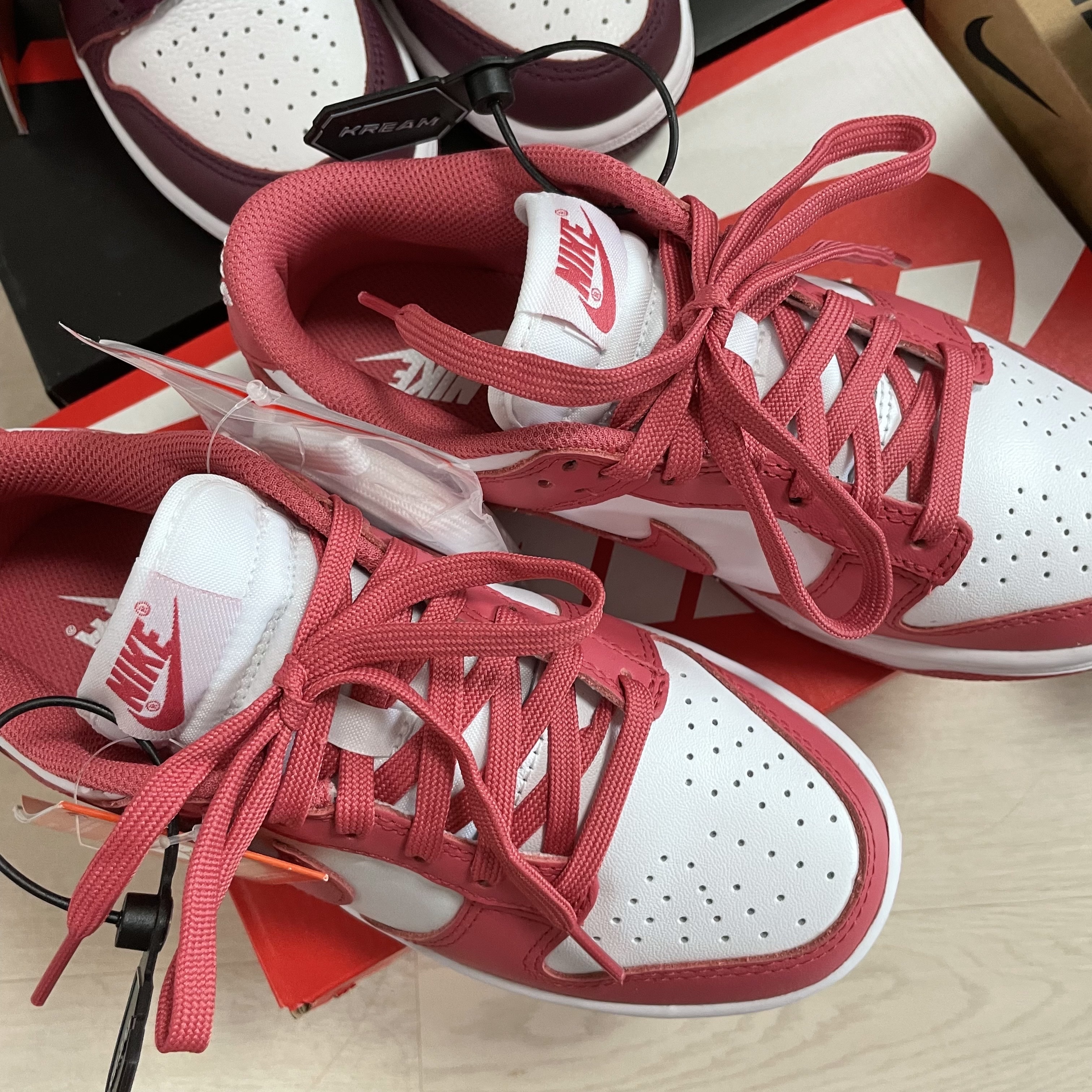 (W) Nike Dunk Low Archeo Pink 착용 스타일