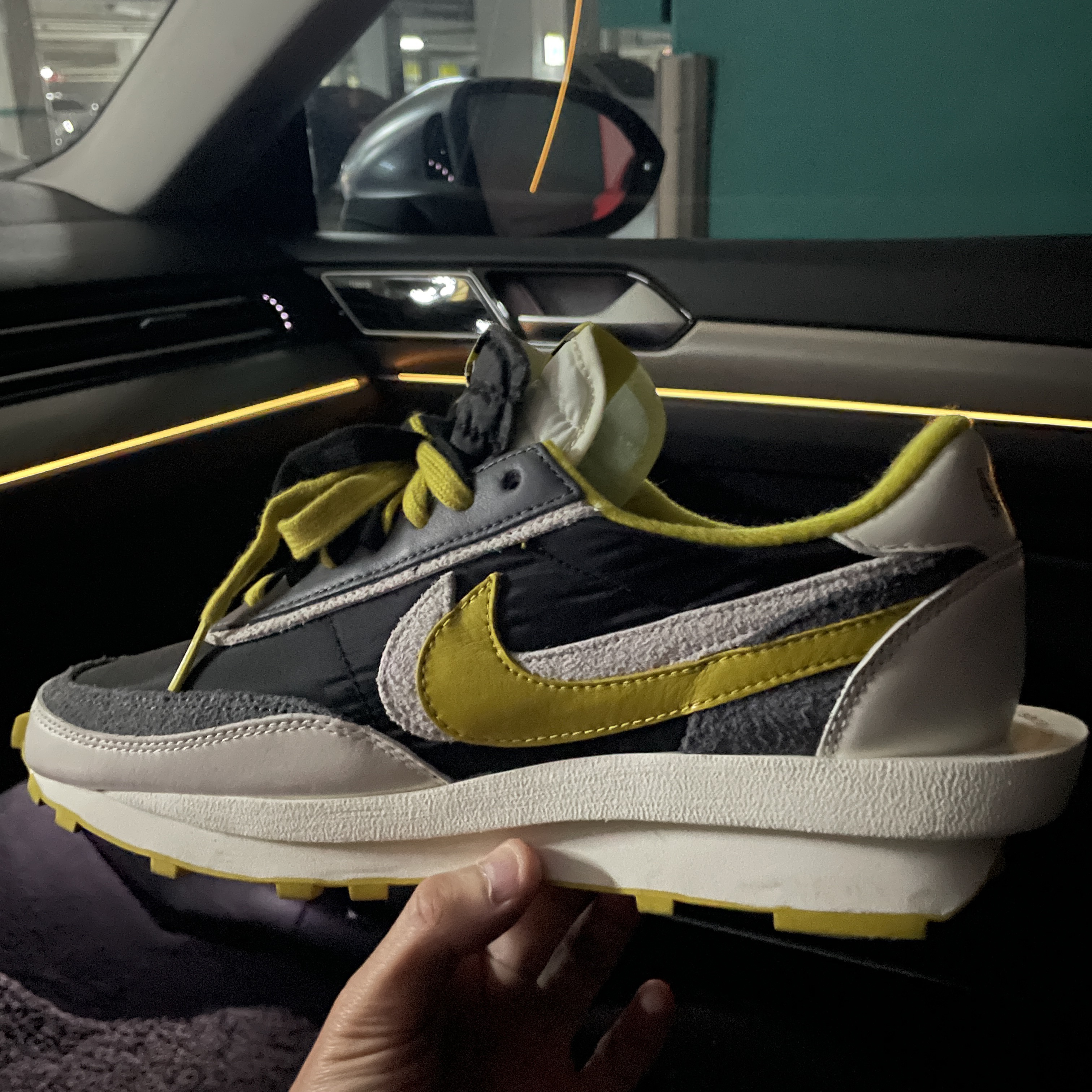 Nike x Sacai x Undercover LDWaffle Black Bright Citron 착용 스타일