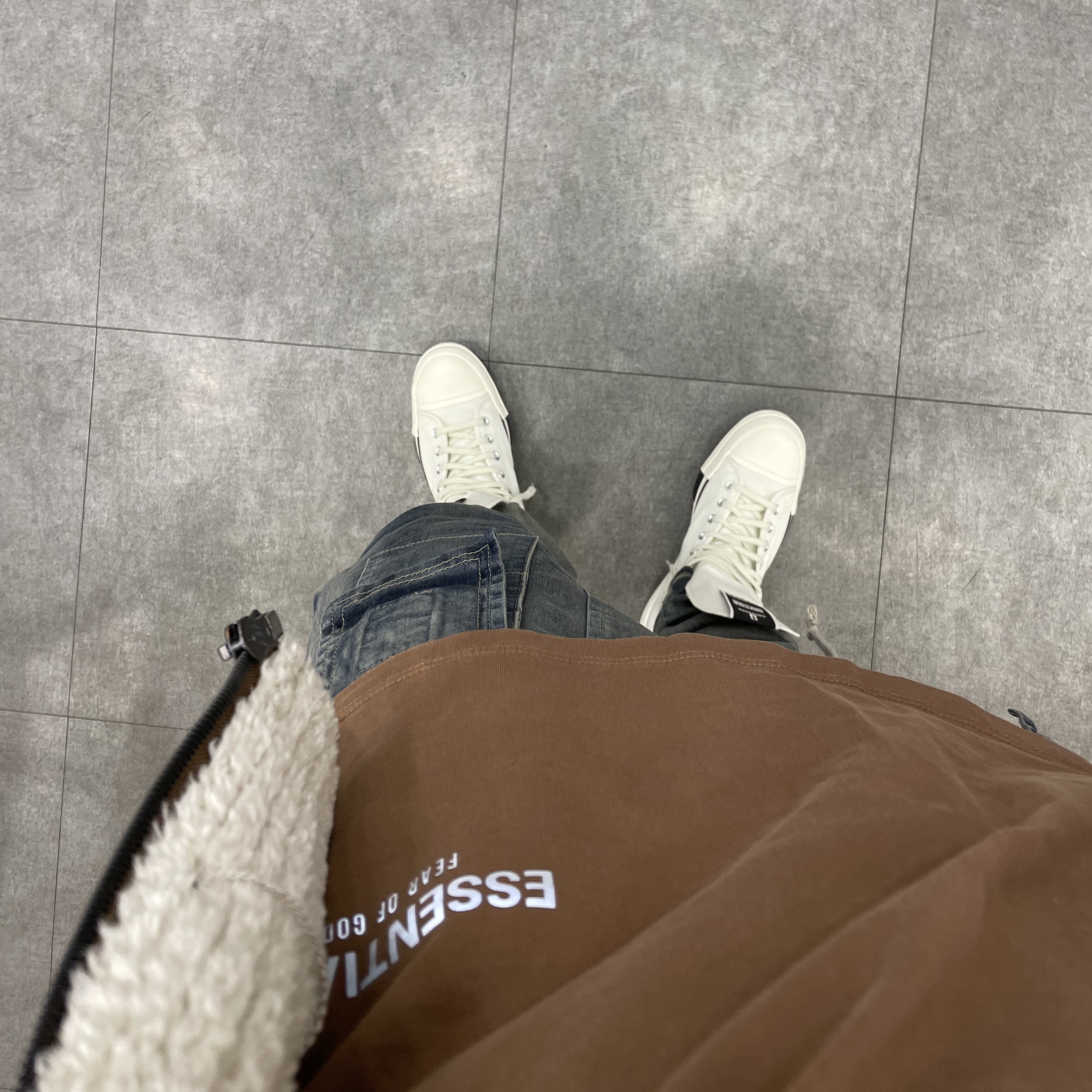 Converse x Drkshdw Drkstr Chuck 70 High Lily White 착용 스타일 - 2
