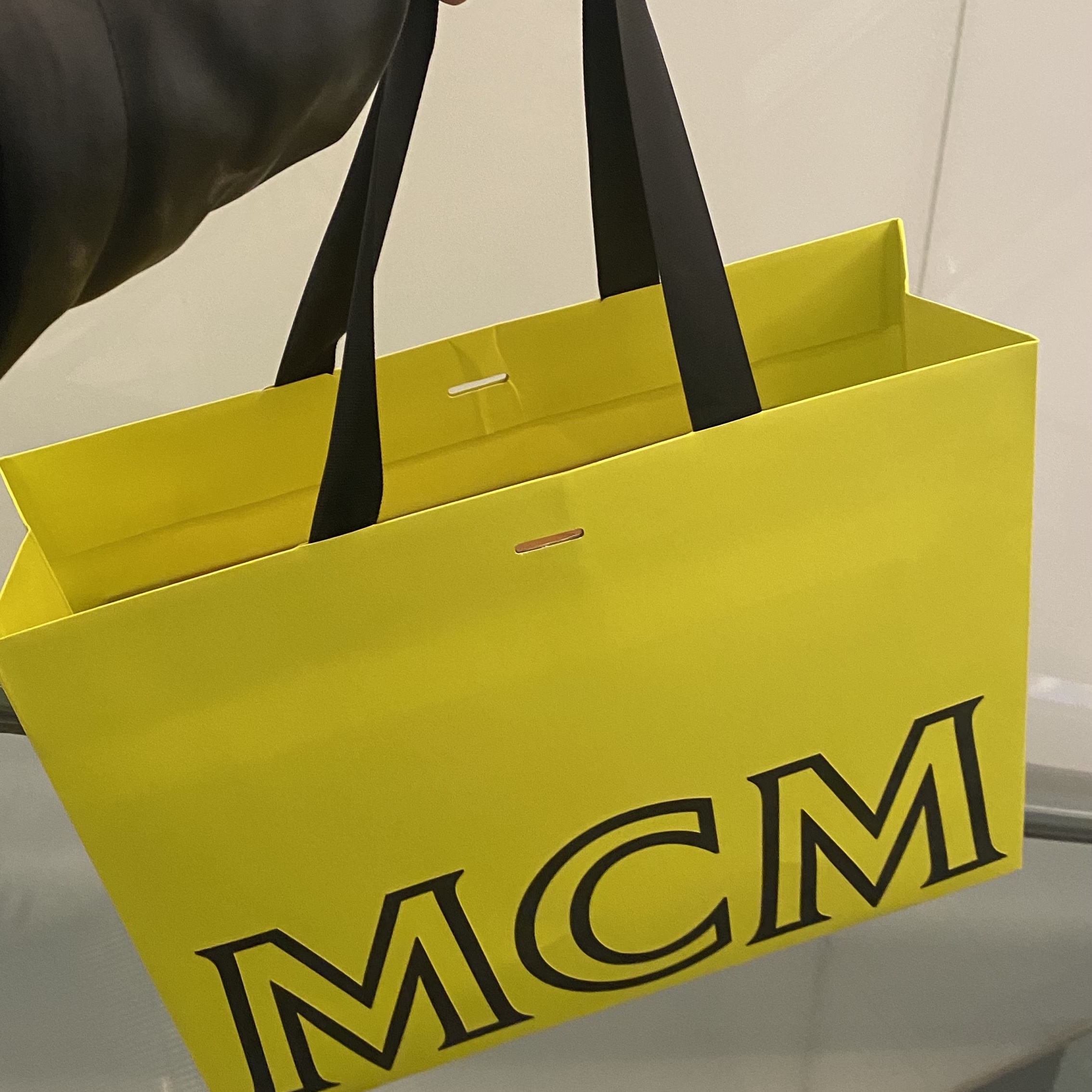 Bearbrick x MCM 100% & 400% Set 착용 스타일 - 3