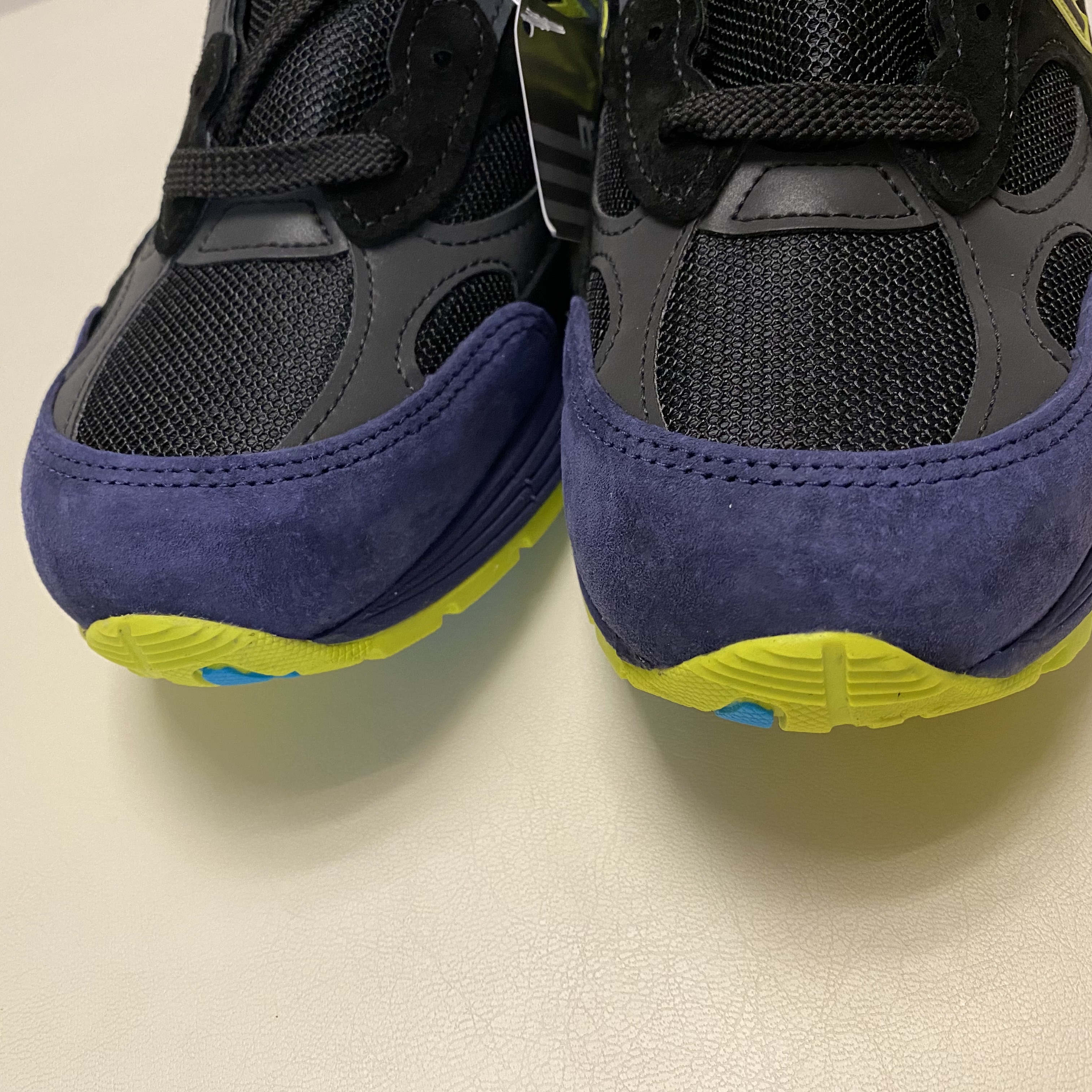 New Balance 992 Made in USA Black Purple 착용 스타일 - 1