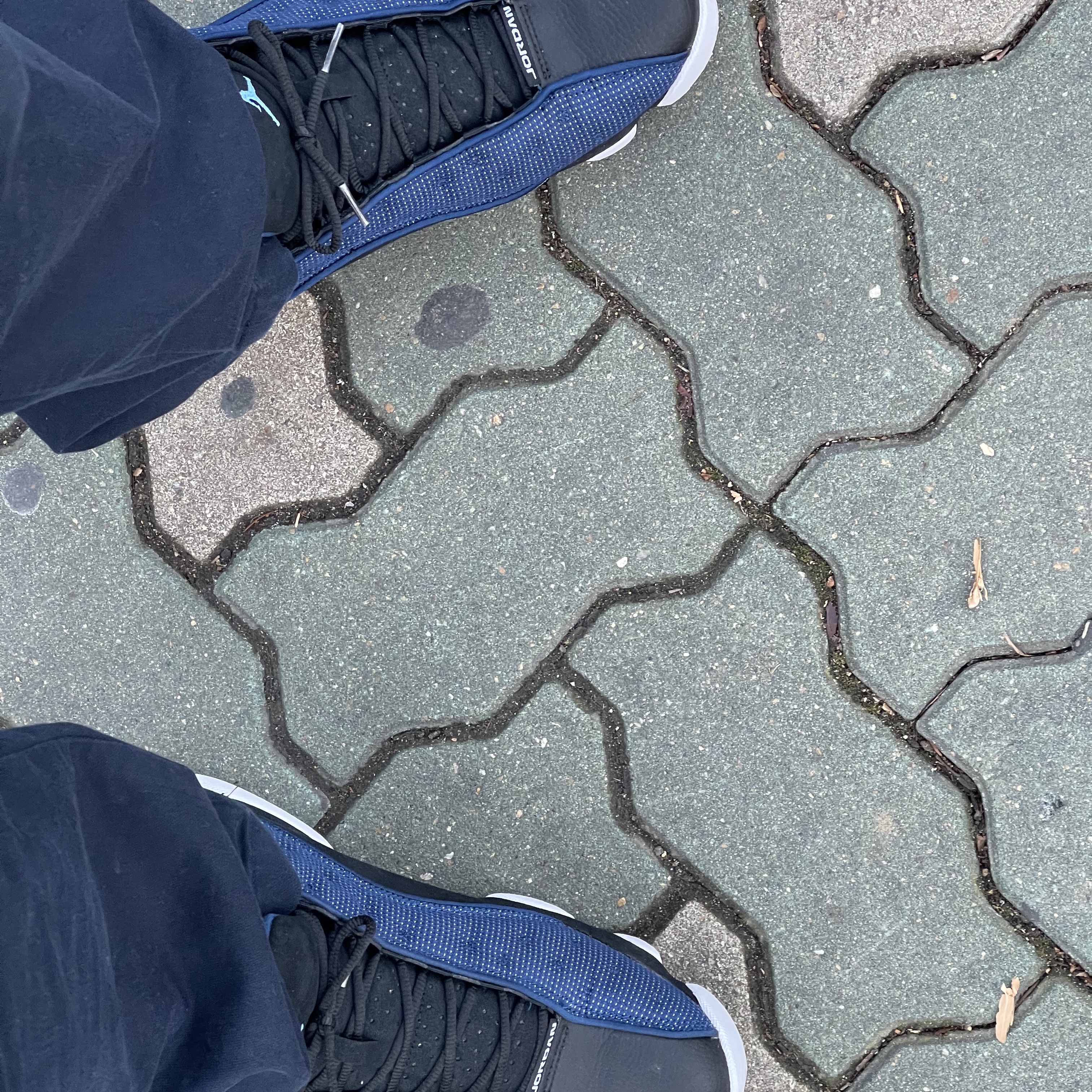 Jordan 13 Retro Low Brave Blue 착용 스타일 - 2