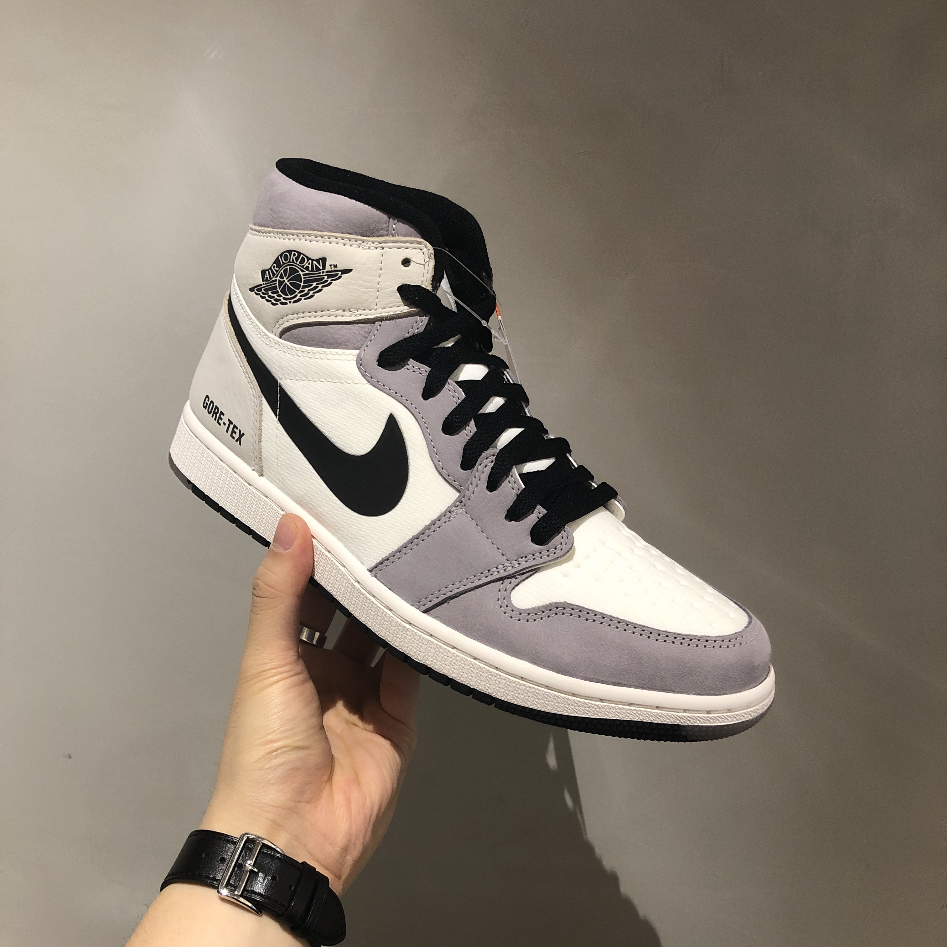 Jordan 1 Element Gore-Tex Sail 착용 스타일