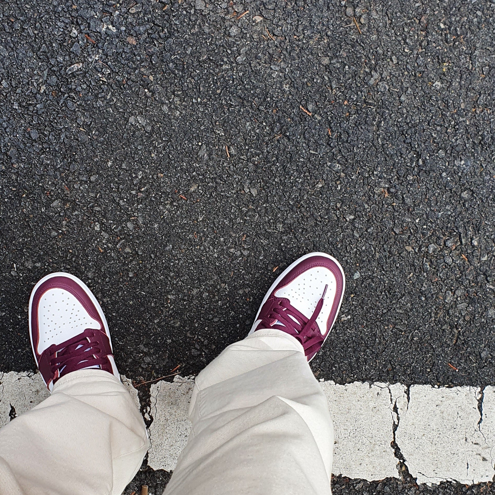 Jordan 1 Retro High OG Bordeaux 착용 스타일