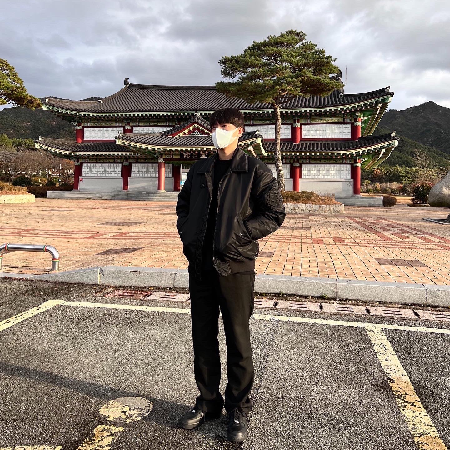 Nike x Supreme Air Force 1 Low Black 착용 스타일