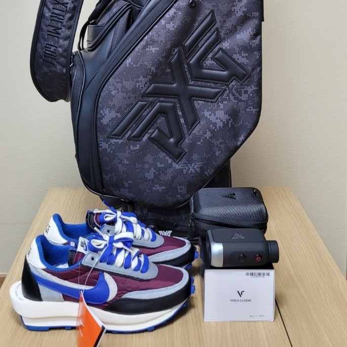 Nike x Sacai x Undercover LDWaffle Night Maroon Team Royal 착용 스타일 - 1