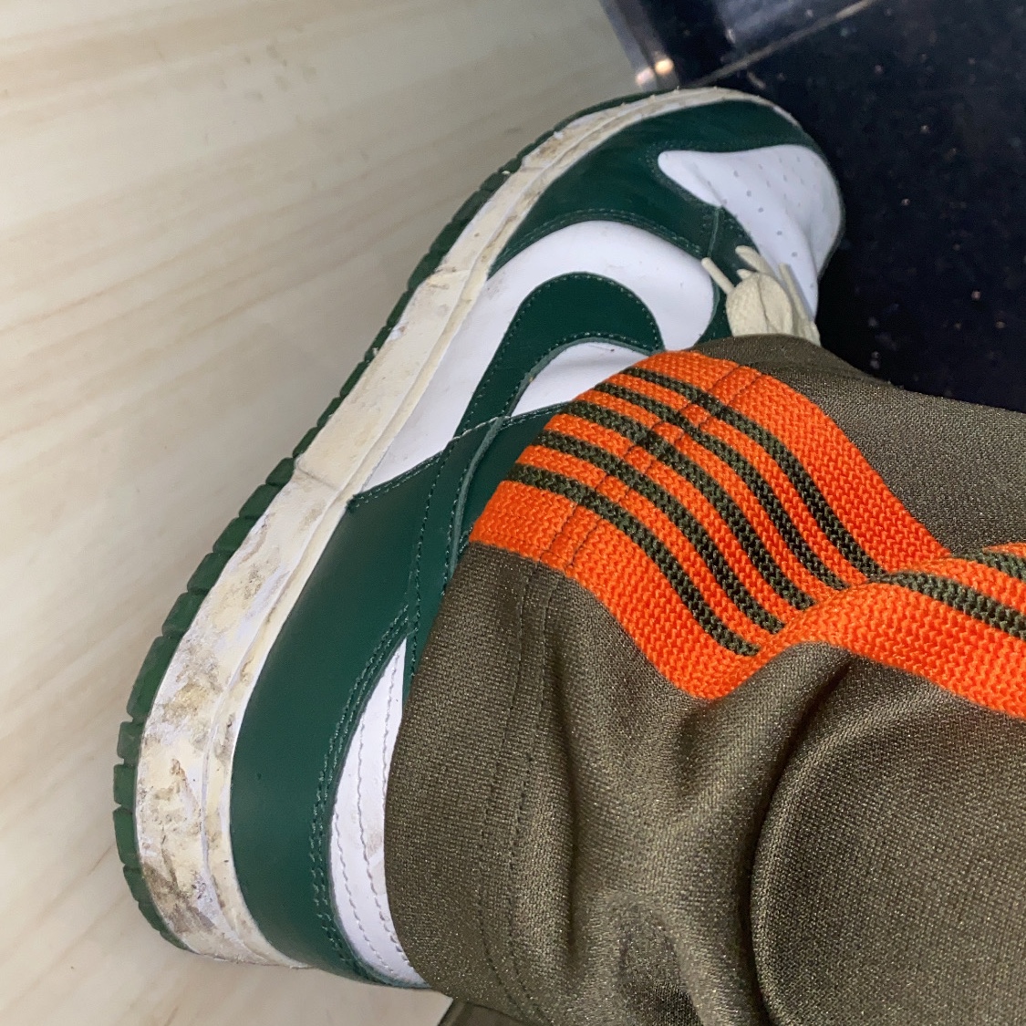 Nike Dunk Low Retro Varsity Green 착용 스타일