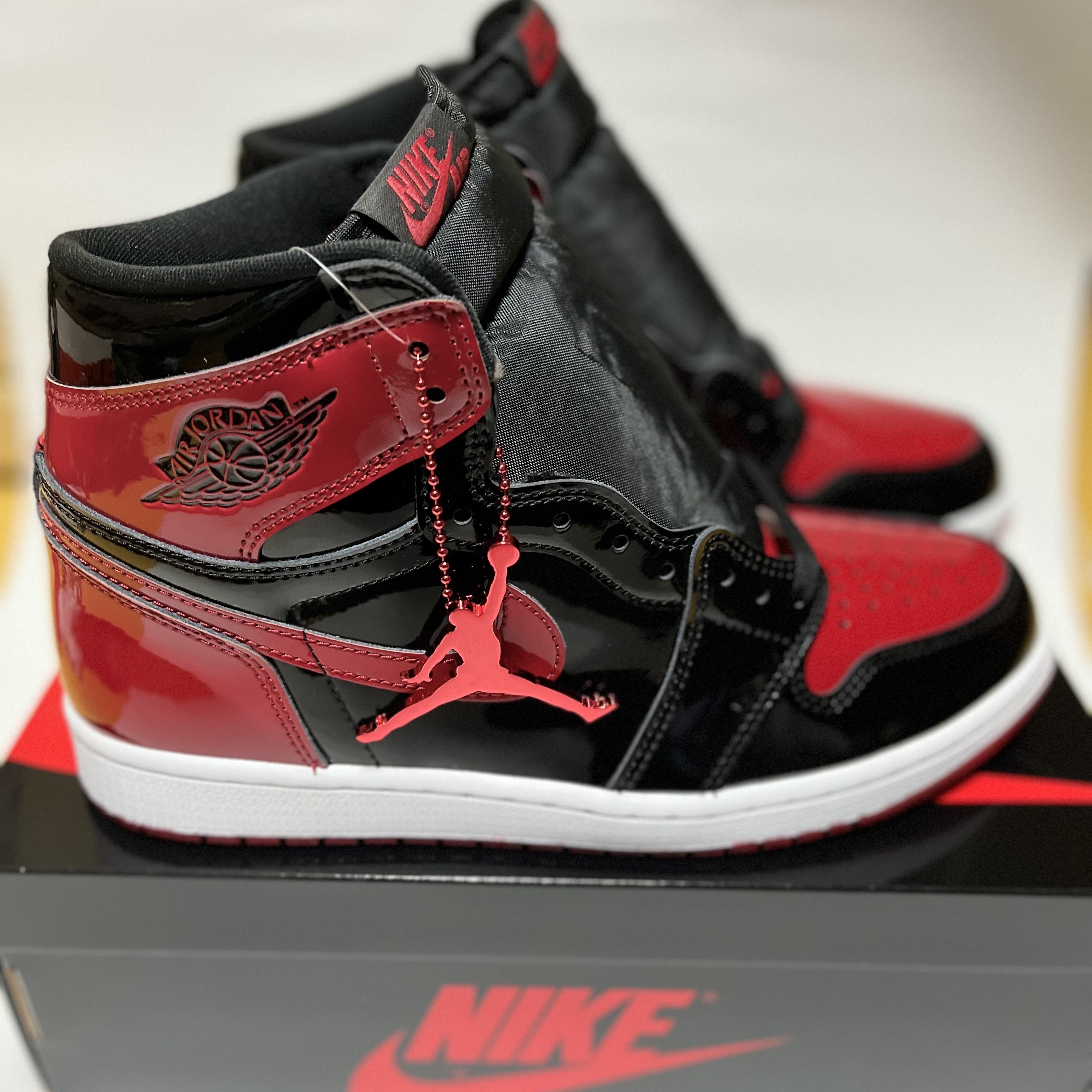 Jordan 1 Retro High OG Patent Bred 착용 스타일