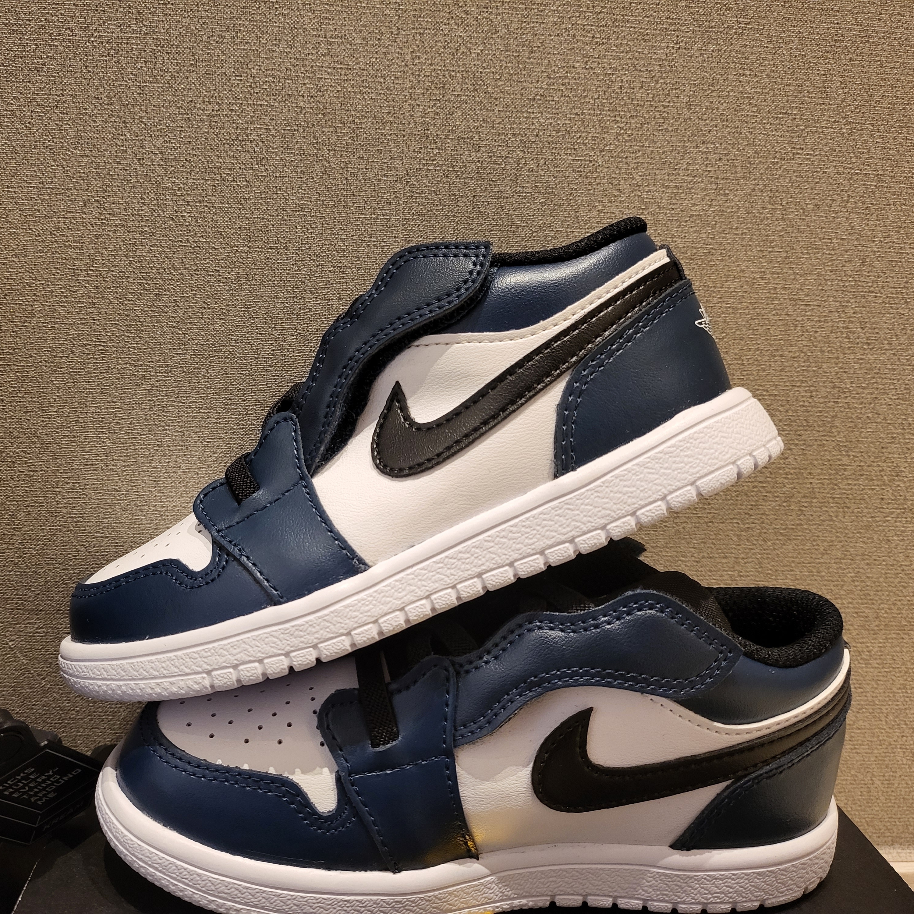 (PS) Jordan 1 Mid Alt Armory Navy, (TD) Jordan 1 Low Alt Armory Navy 착용 스타일 - 4