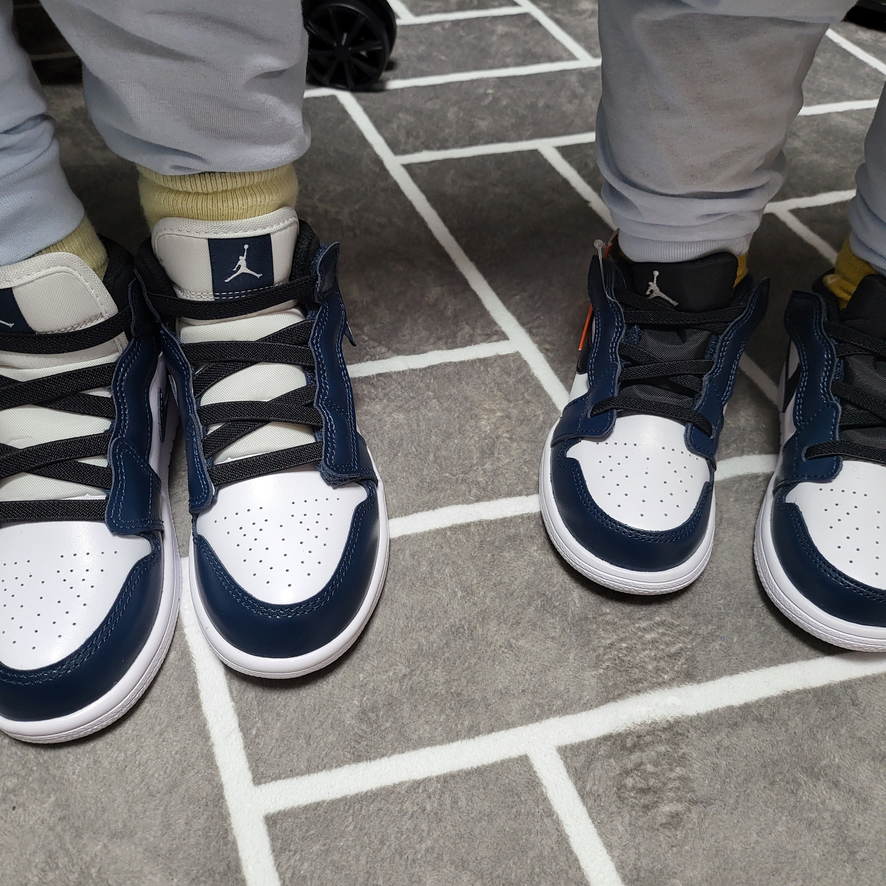 (PS) Jordan 1 Mid Alt Armory Navy, (TD) Jordan 1 Low Alt Armory Navy 착용 스타일 - 4