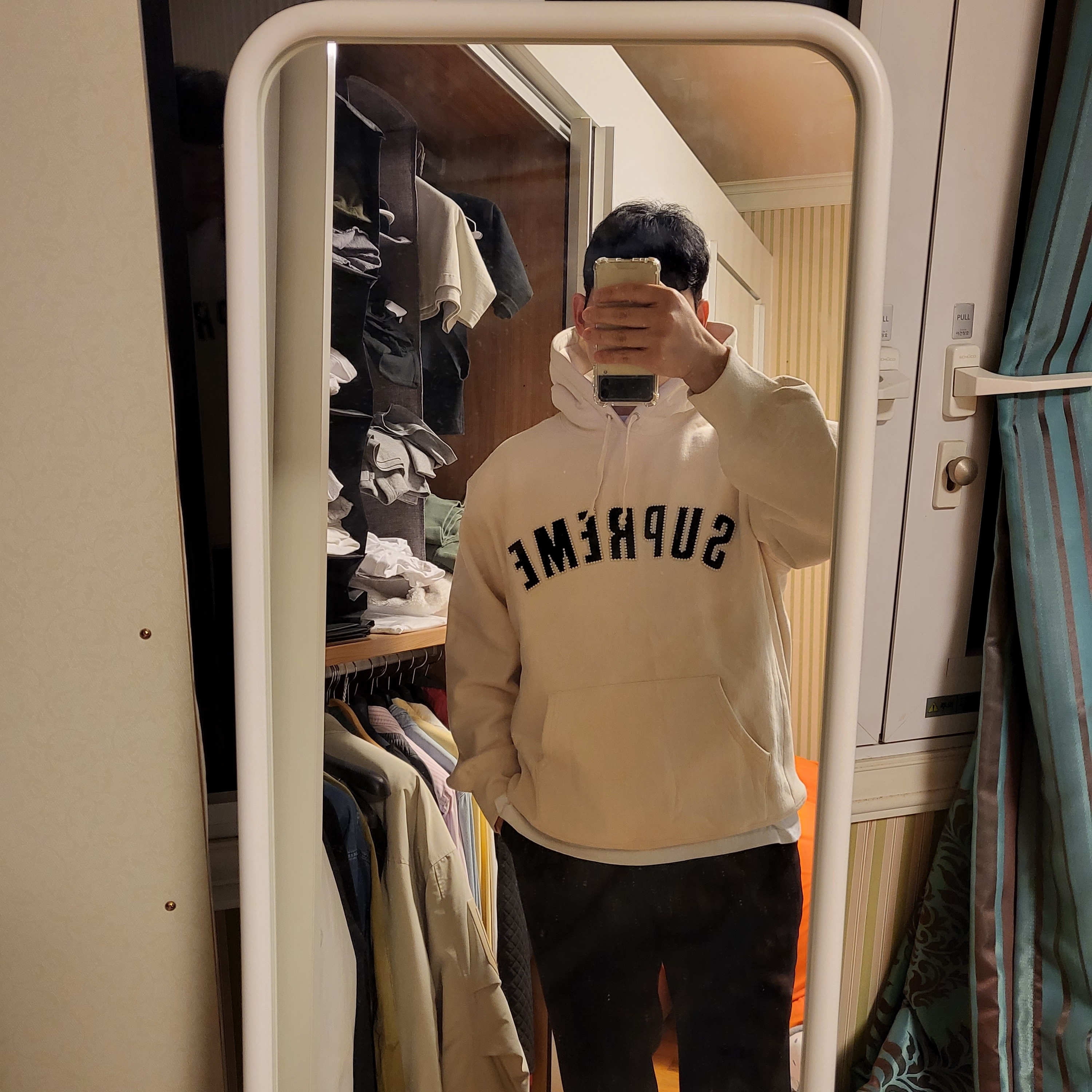 Supreme Pearl Logo Hooded Sweatshirt Natural - 21FW 착용 스타일 - 1