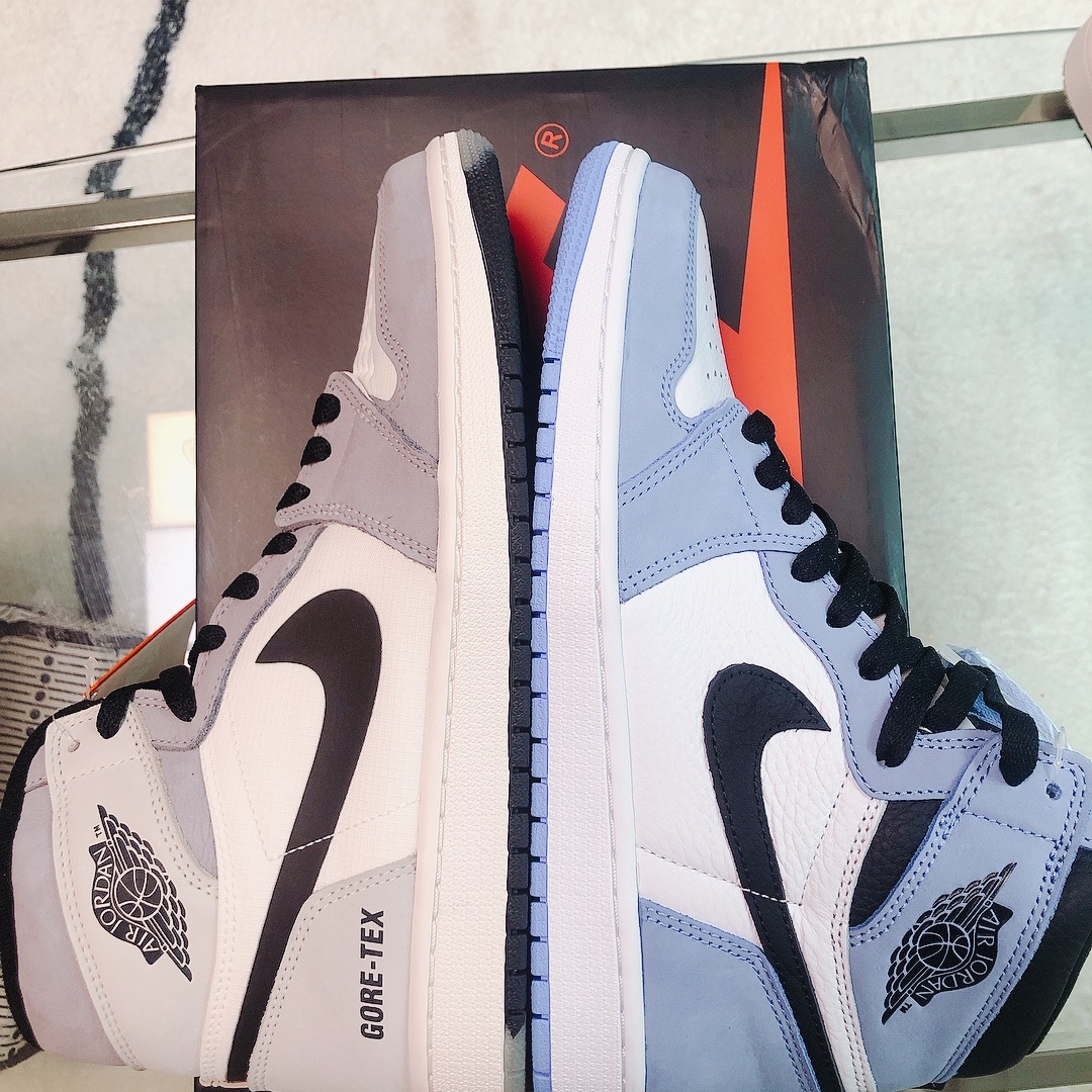 Jordan 1 Element Gore-Tex Sail, Jordan 1 Retro High OG University Blue 착용 스타일 - 2