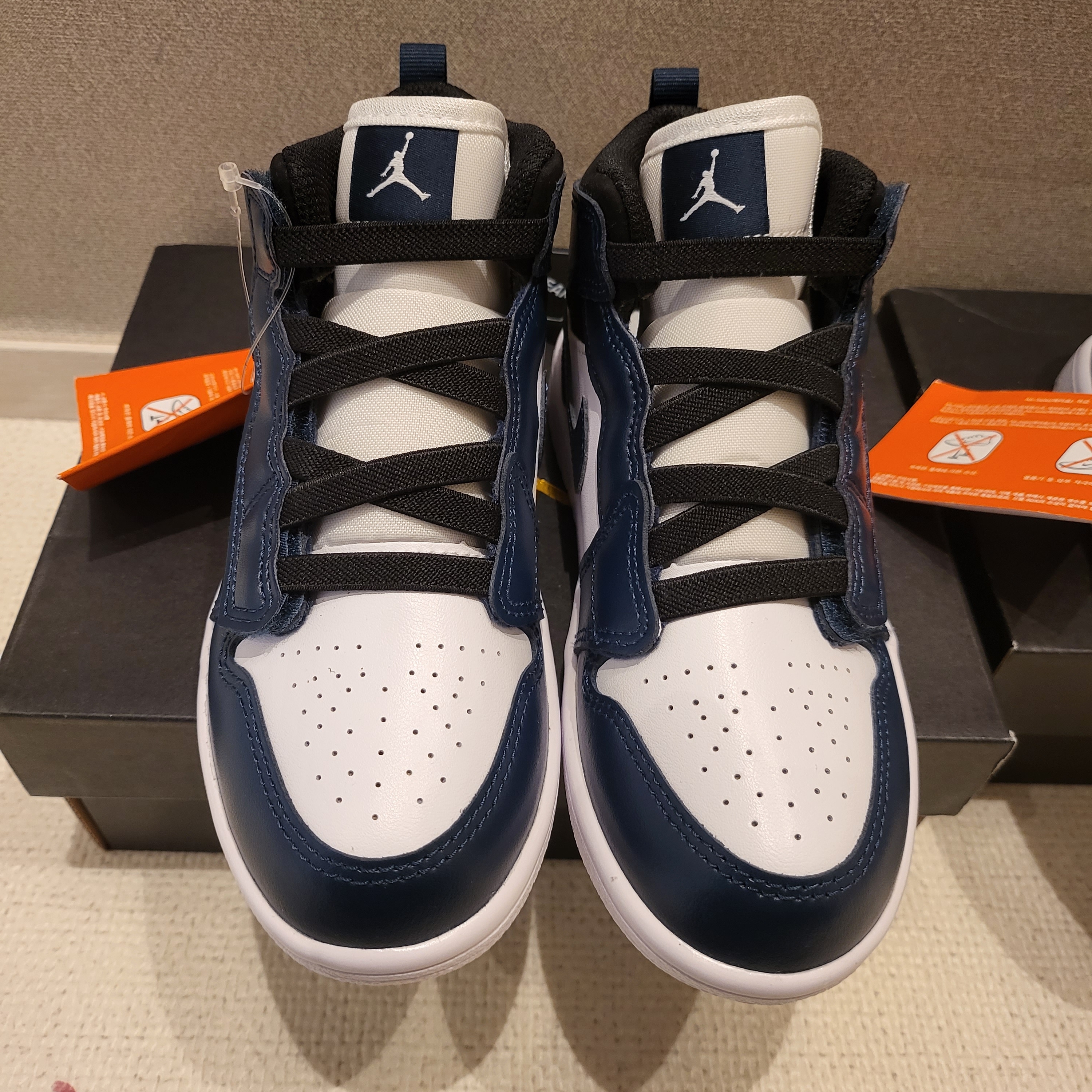 (PS) Jordan 1 Mid Alt Armory Navy, (TD) Jordan 1 Low Alt Armory Navy 착용 스타일 - 3