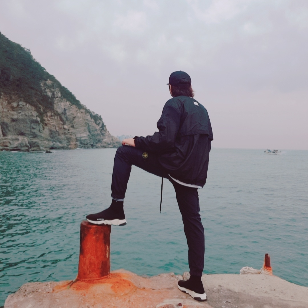 Nike x Fear of God NRG LS Henley Top Black, Stone Island 32029 S.I.PA/PL Seersucker TC Pants Black - 20SS 착용 스타일 - 1