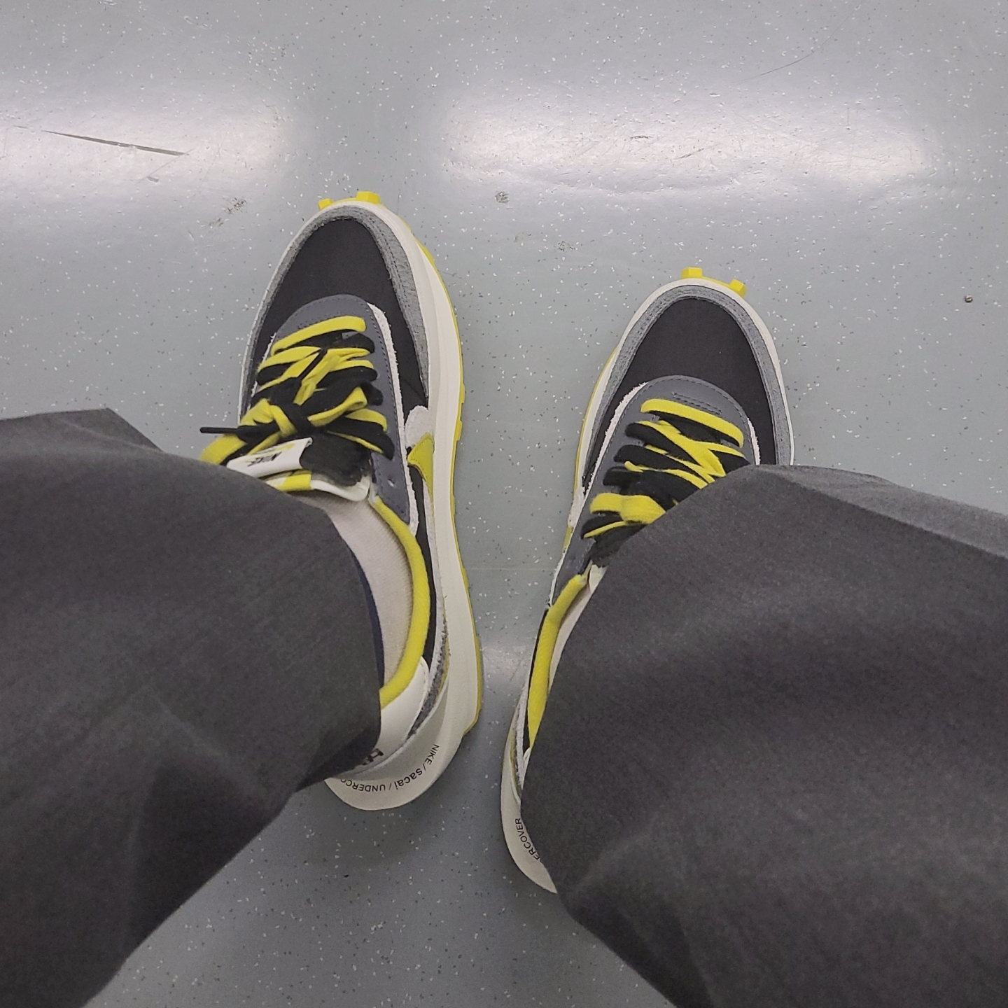 Nike x Sacai x Undercover LDWaffle Black Bright Citron 착용 스타일
