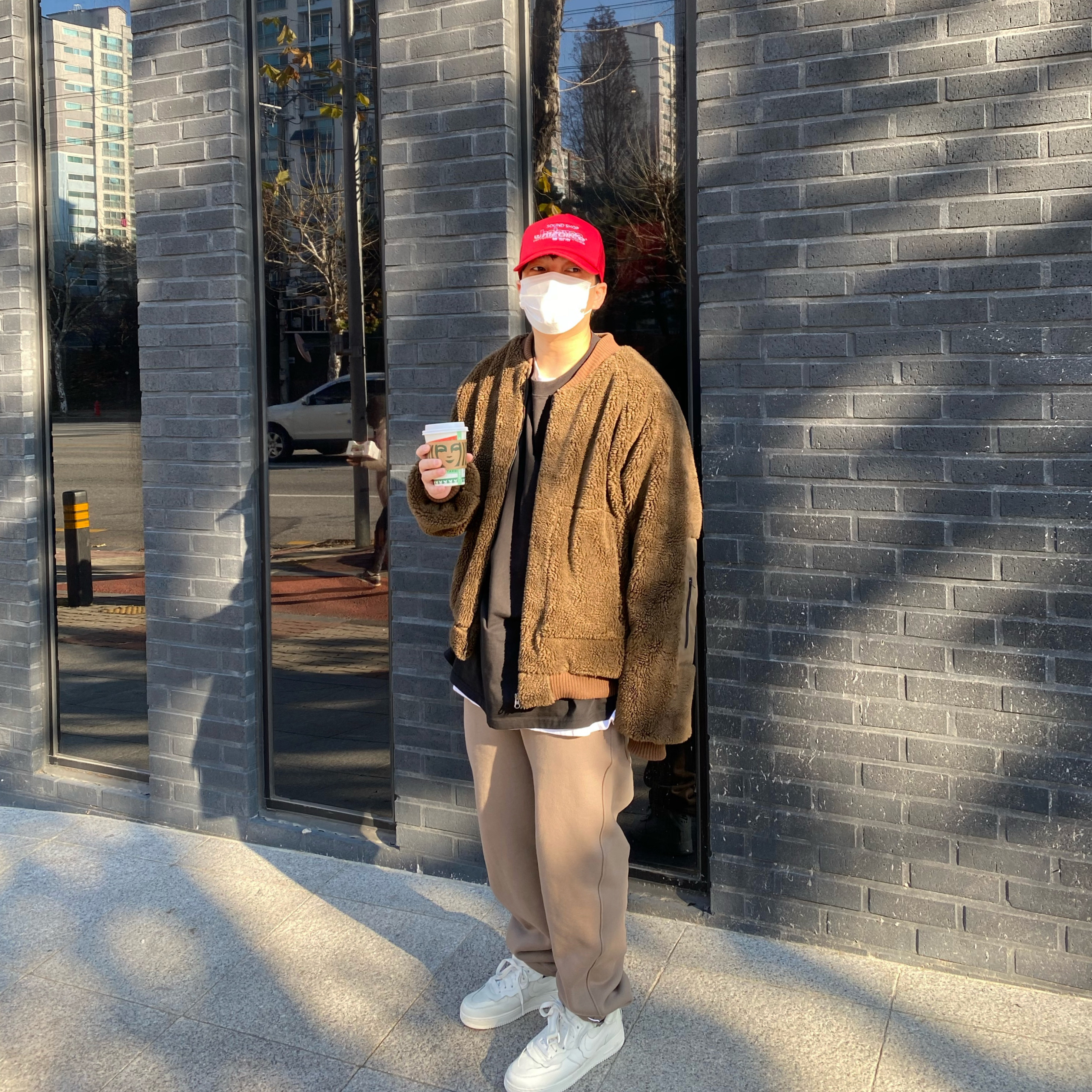 Nike x Comme des Garcons Homme Plus Air Force Mid White 착용 스타일