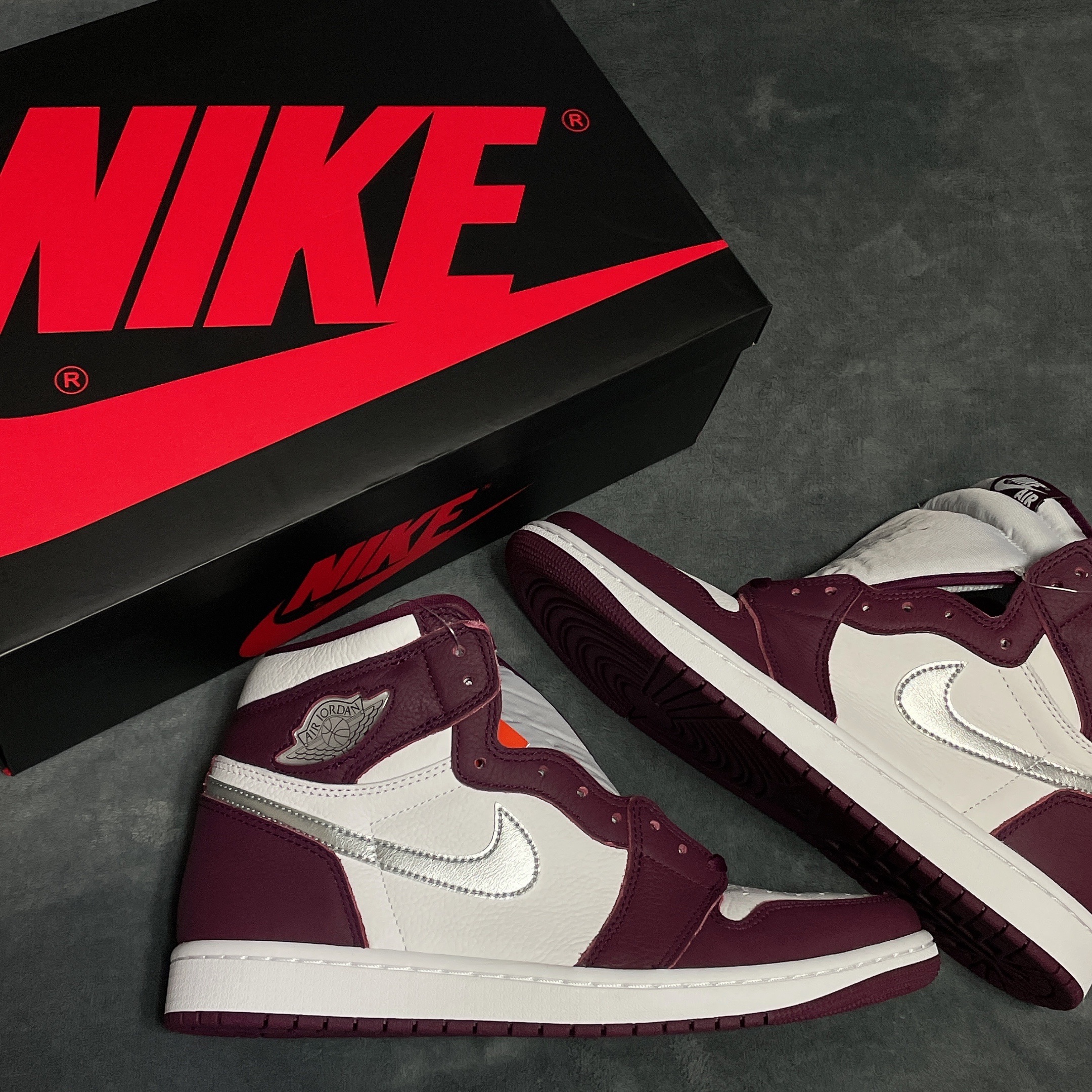 Jordan 1 Retro High OG Bordeaux 착용 스타일