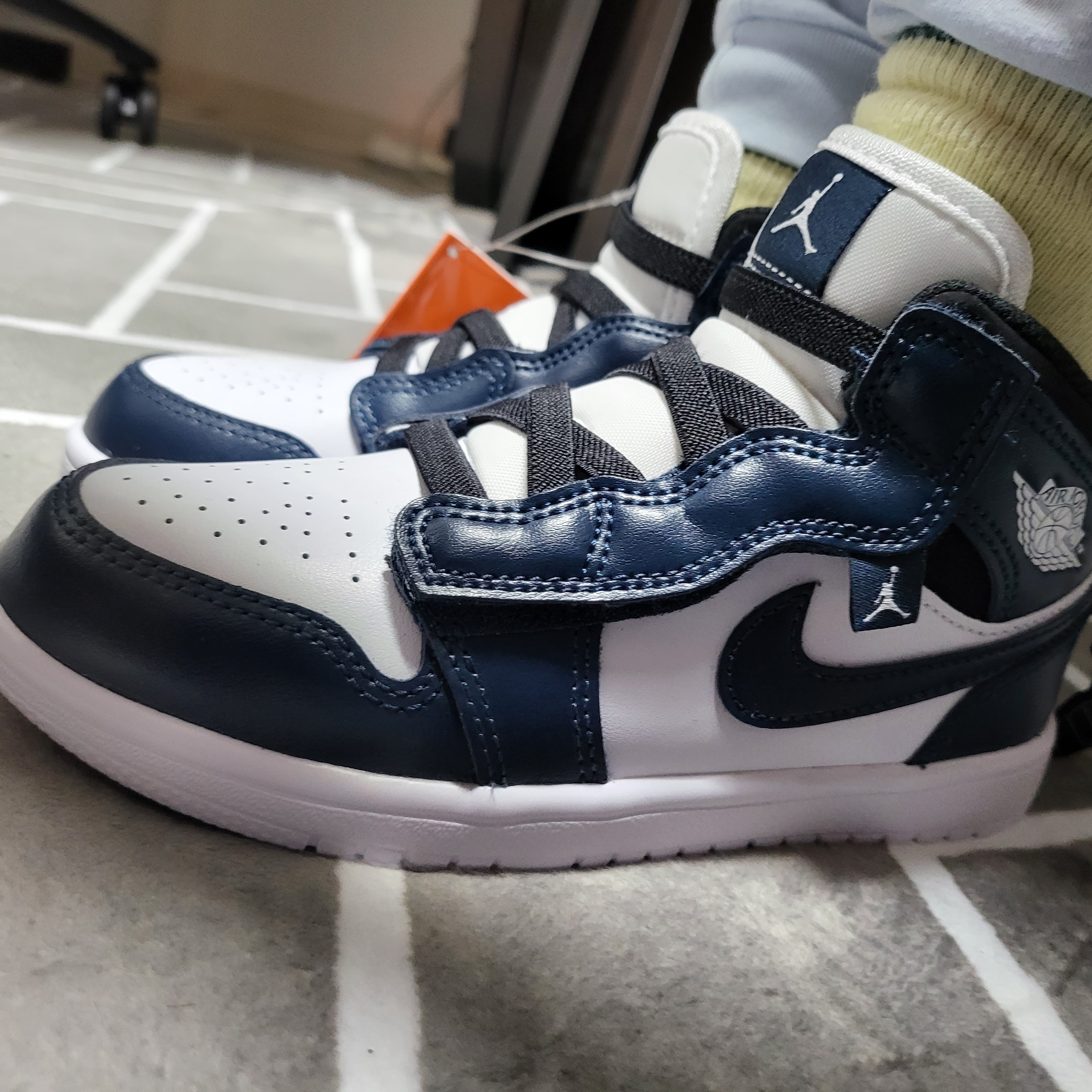 (PS) Jordan 1 Mid Alt Armory Navy, (TD) Jordan 1 Low Alt Armory Navy 착용 스타일 - 2