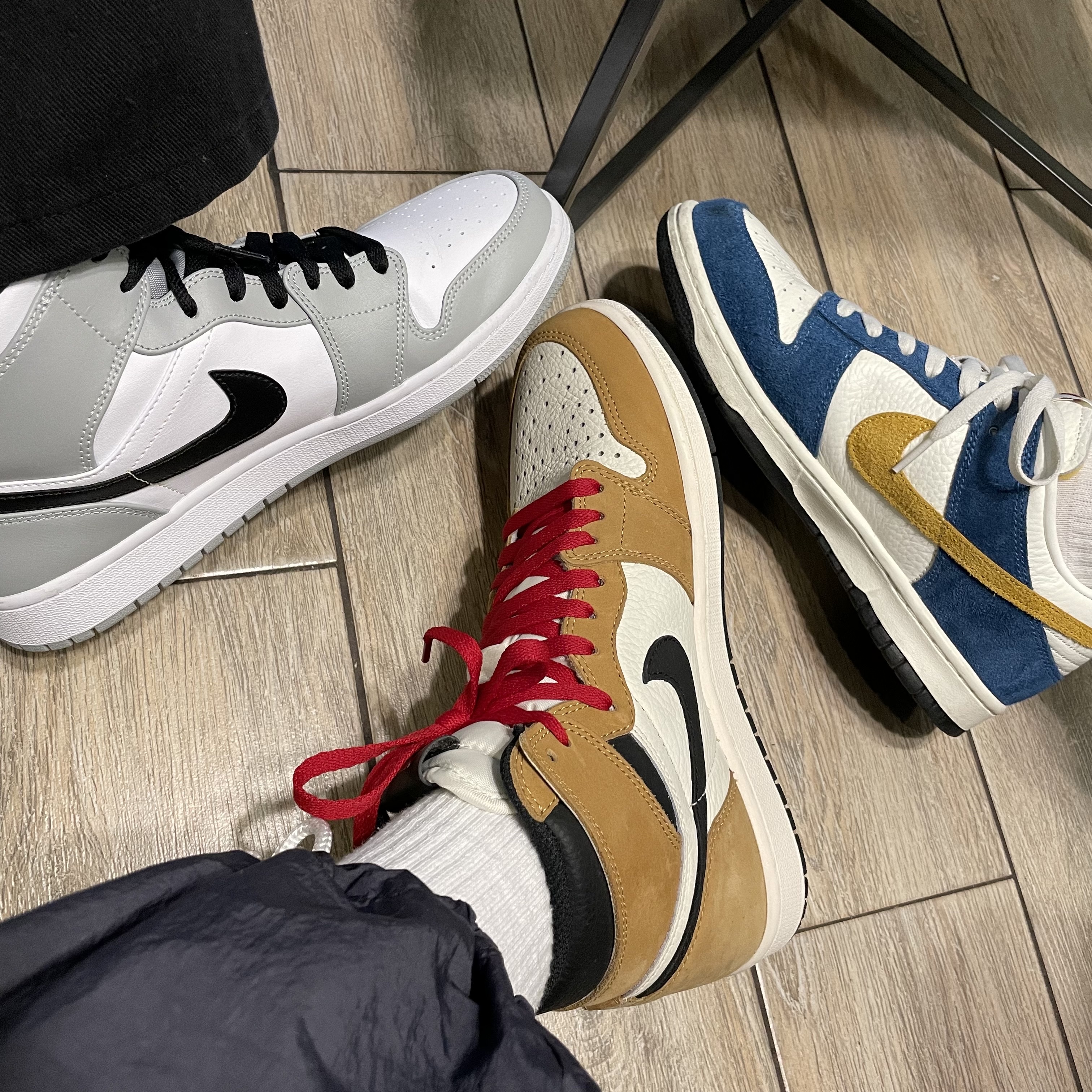 Jordan 1 Mid Light Smoke Grey, Jordan 1 Retro High Rookie of the Year 착용 스타일