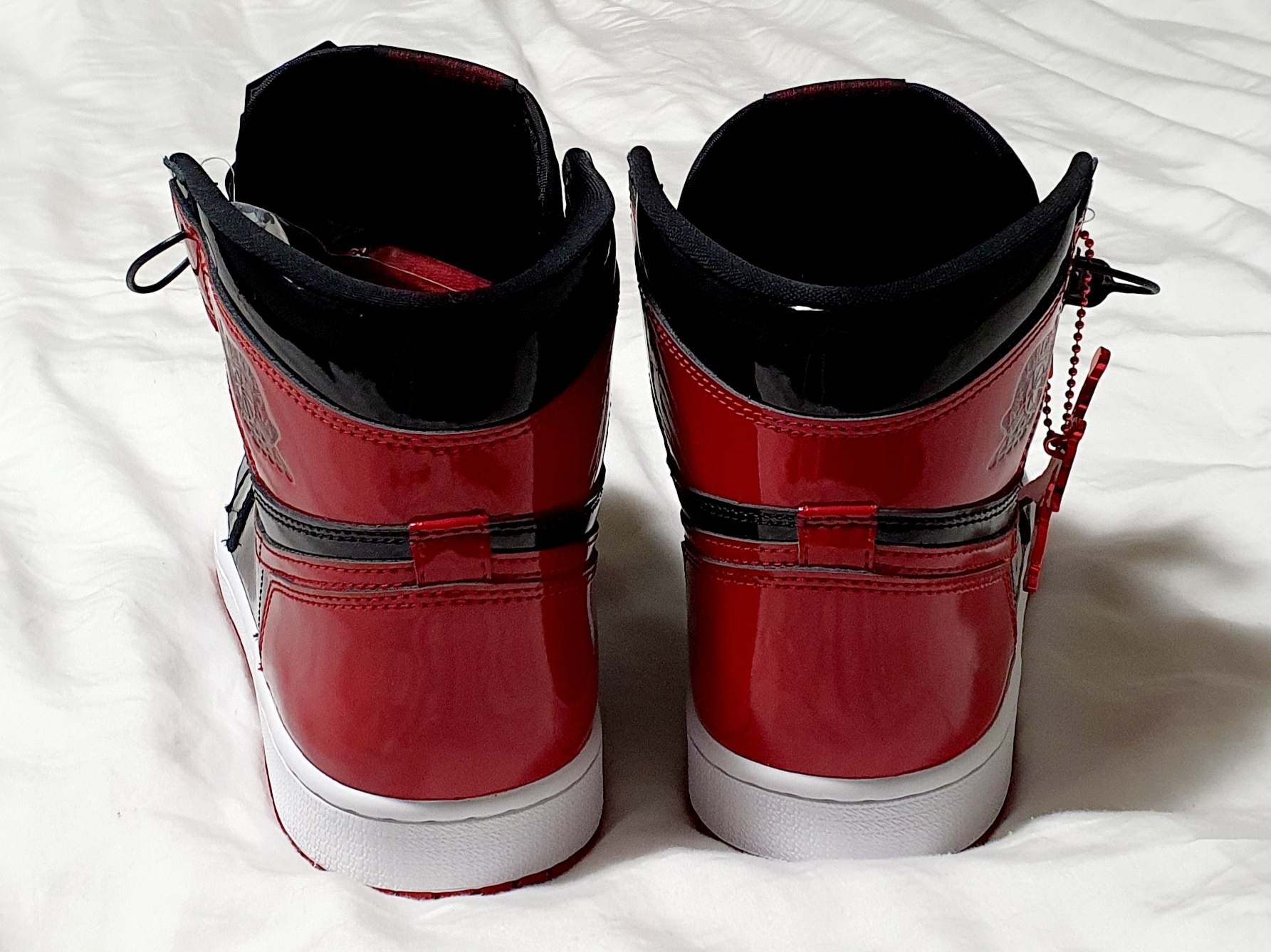 Jordan 1 Retro High OG Patent Bred 착용 스타일 - 5