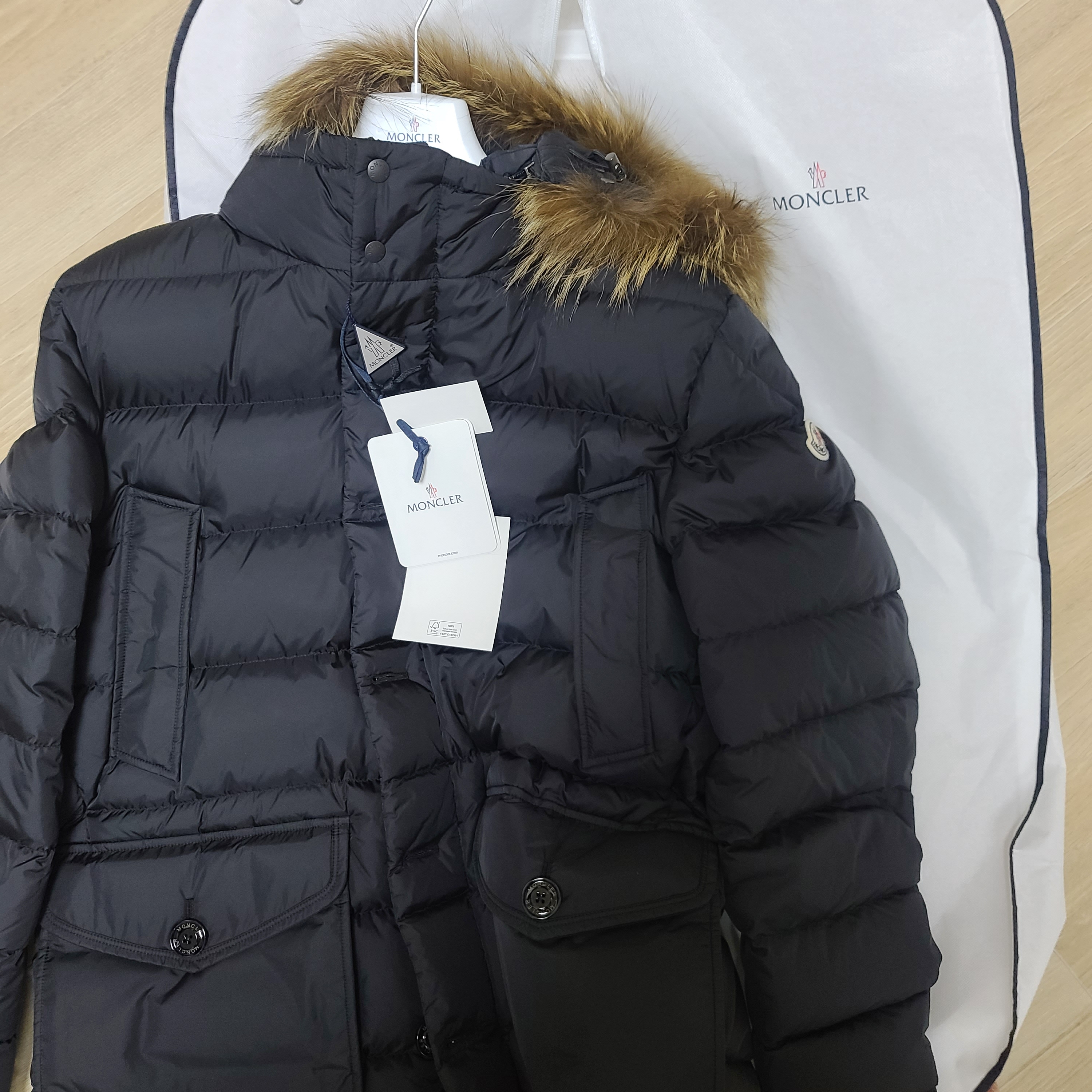 Moncler Cluny Long Down Jacket Black - 21FW 착용 스타일