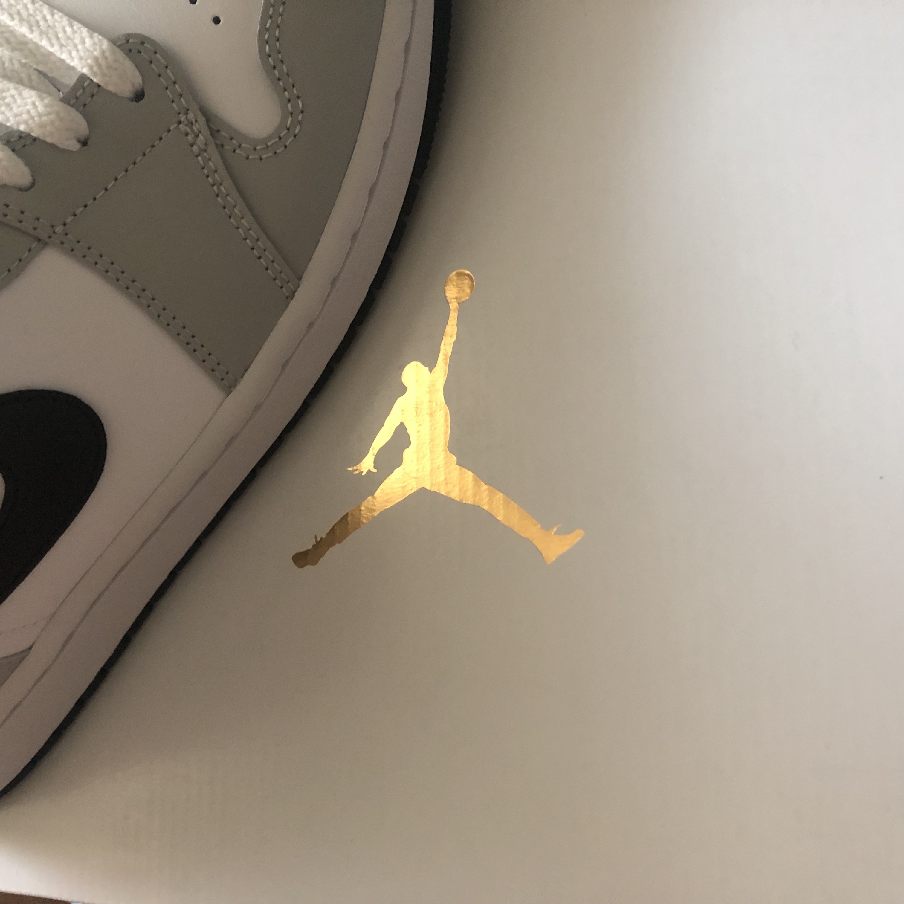 (W) Jordan 1 Mid Grey Fog 착용 스타일