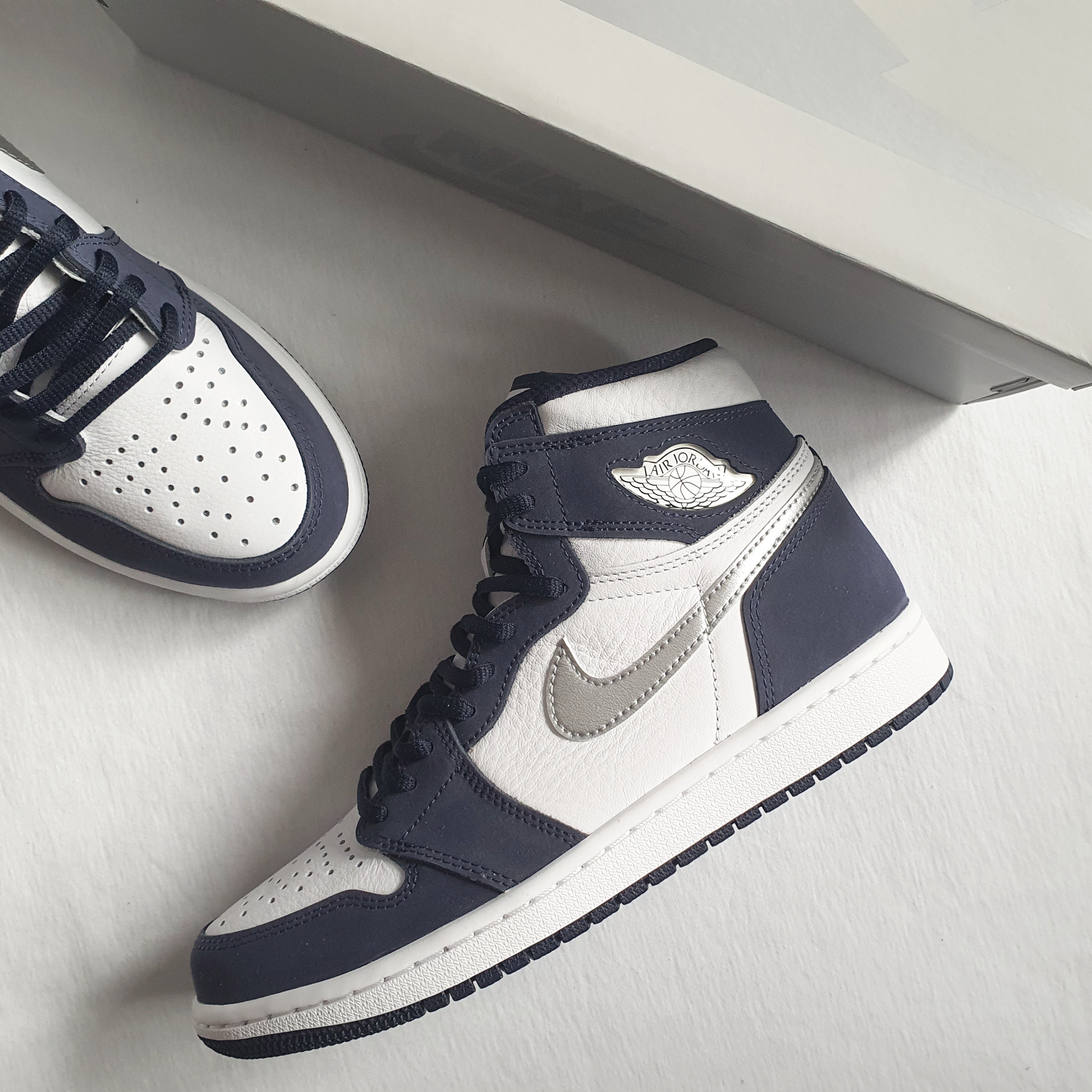 Jordan 1 Retro High OG CO.JP Midnight Navy, (GS) Jordan 1 Retro High OG CO.JP Midnight Navy 착용 스타일 - 1