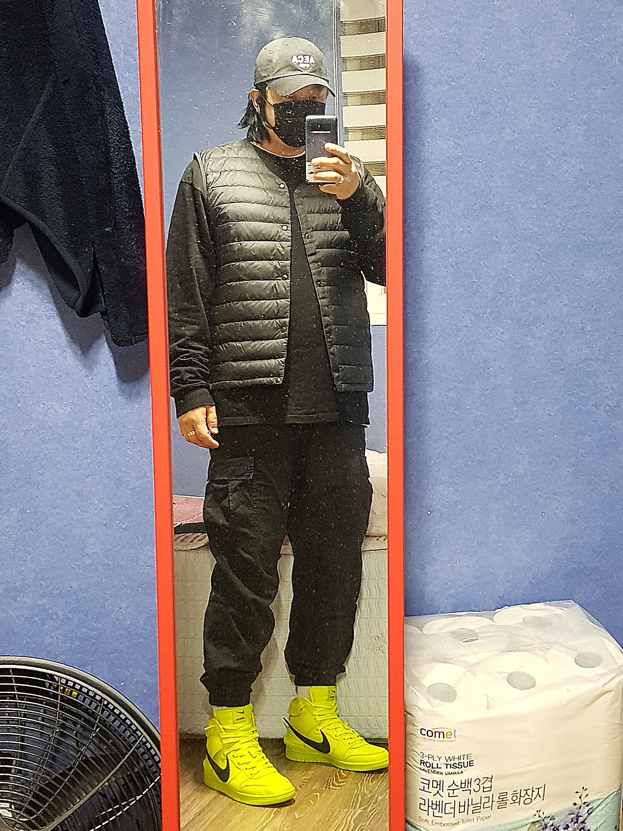 Nike x Ambush Dunk High Flash Lime, Stussy Stock DSM London LS T-Shirt Black 착용 스타일 - 2