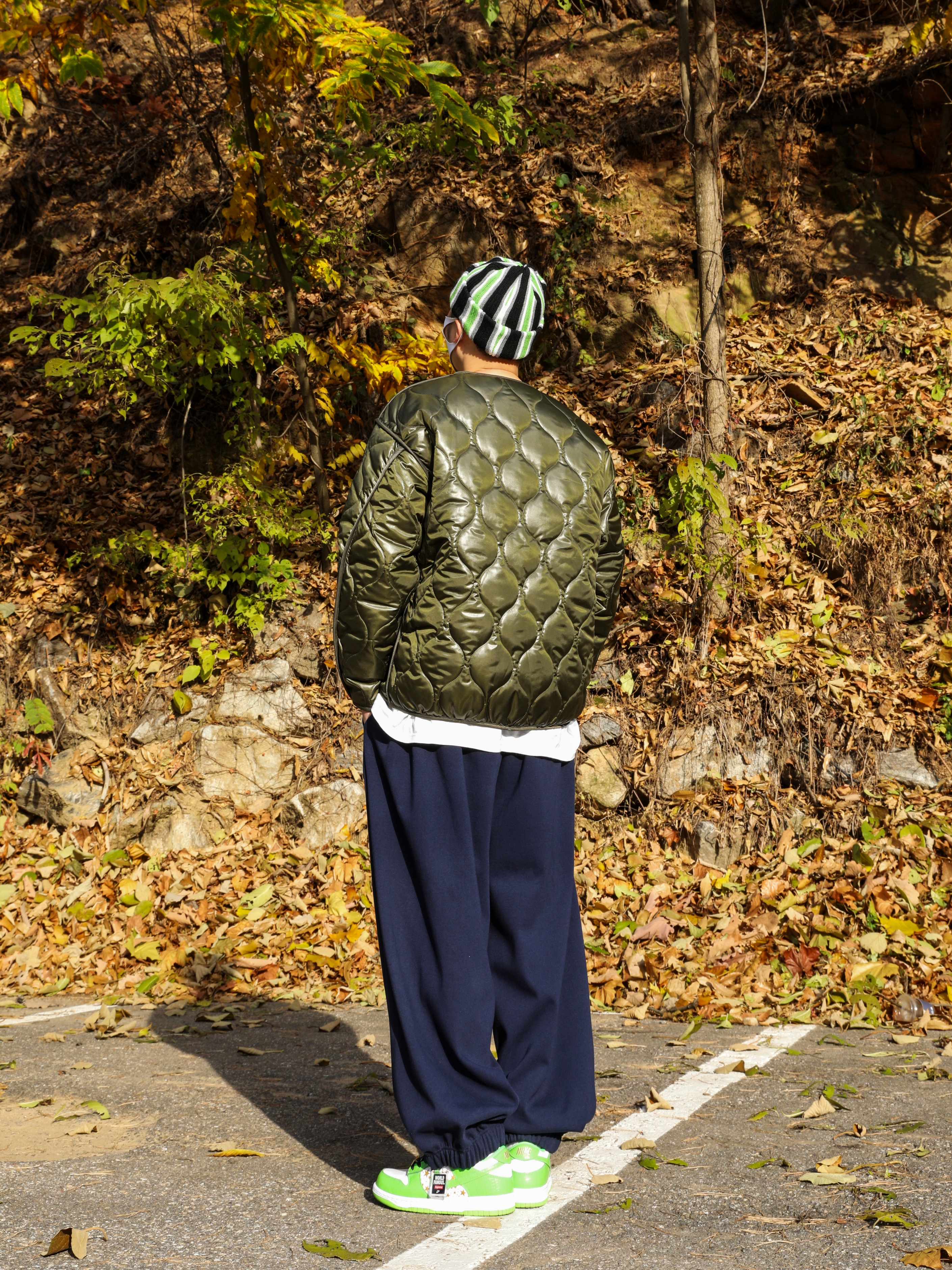 Nike x Supreme SB Dunk Low Mean Green 착용 스타일 - 2