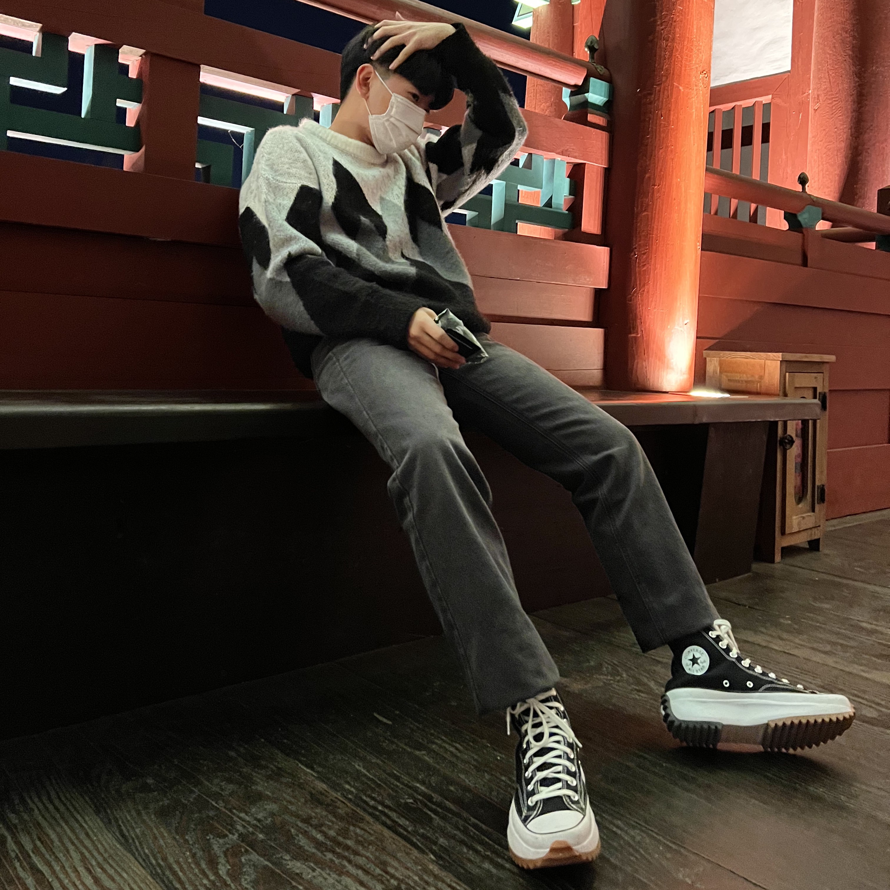 Converse Run Star Hike Hi Black White Gum 착용 스타일