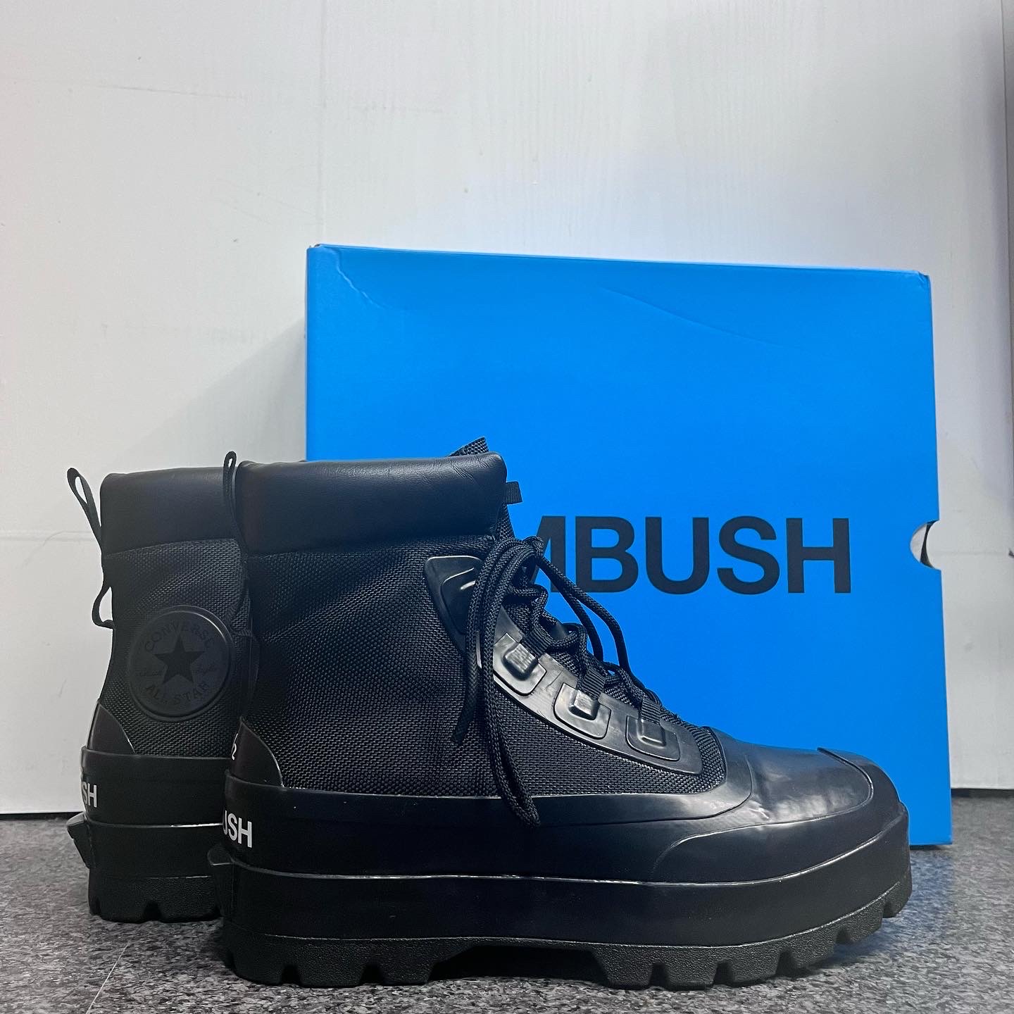 Converse x Ambush Chuck Taylor All Star Duck Boot Black 착용 스타일 - 1