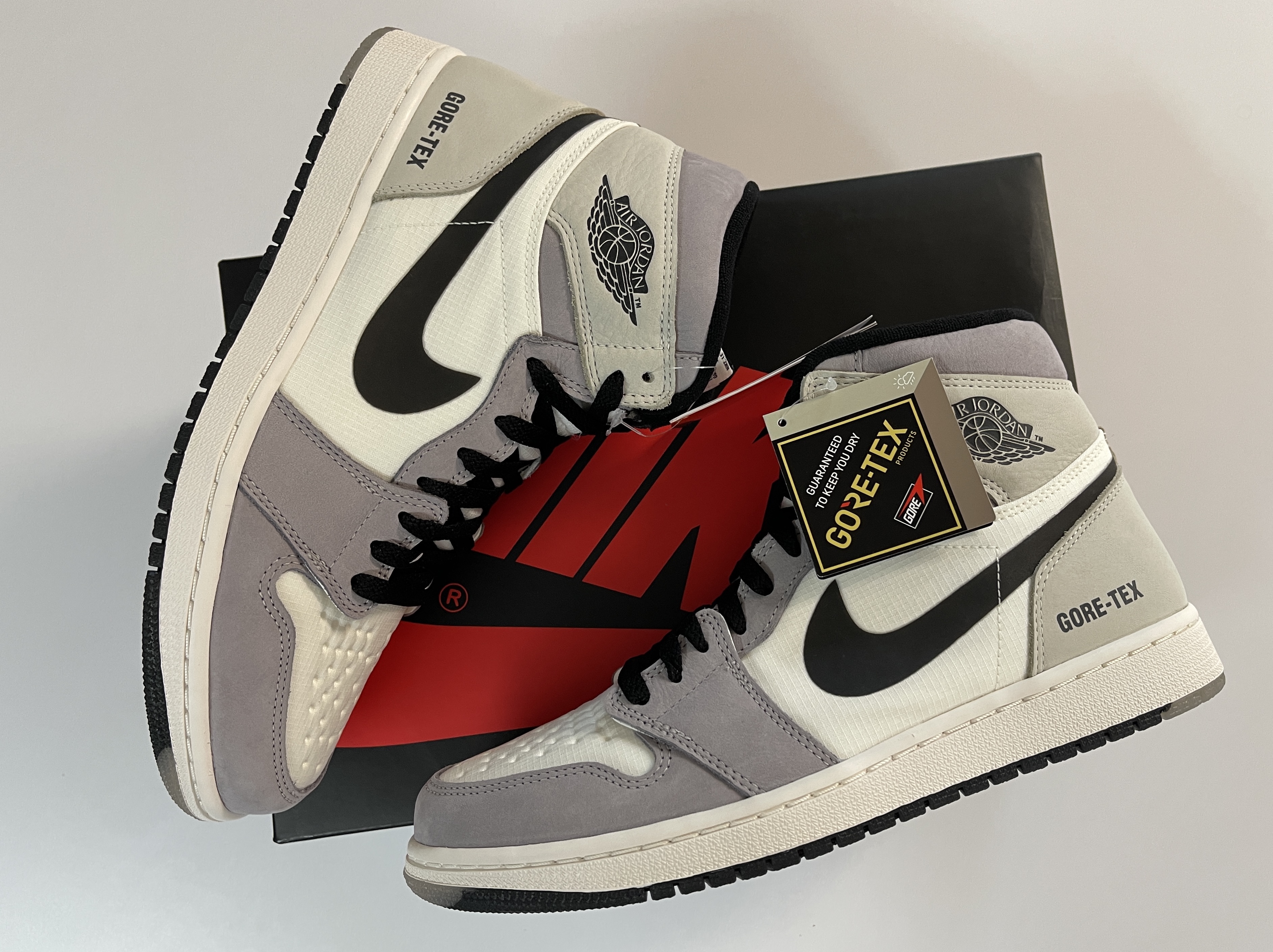Jordan 1 Element Gore-Tex Sail 착용 스타일 - 1
