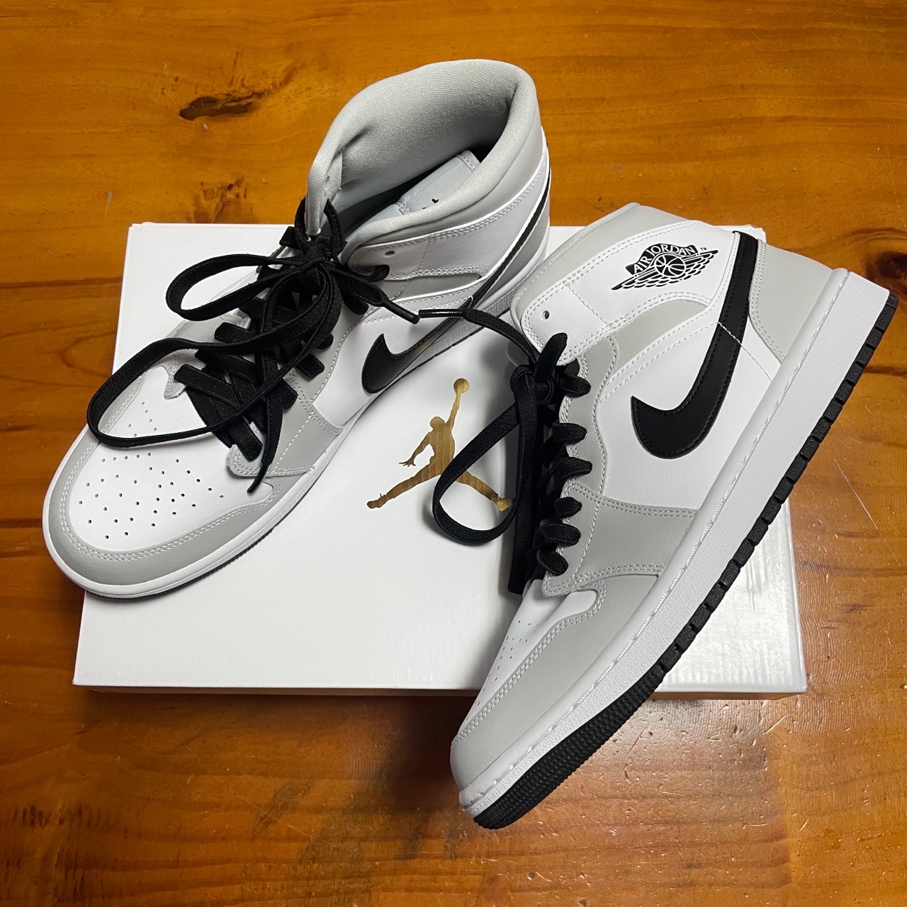 (W) Jordan 1 Mid Grey Fog 착용 스타일