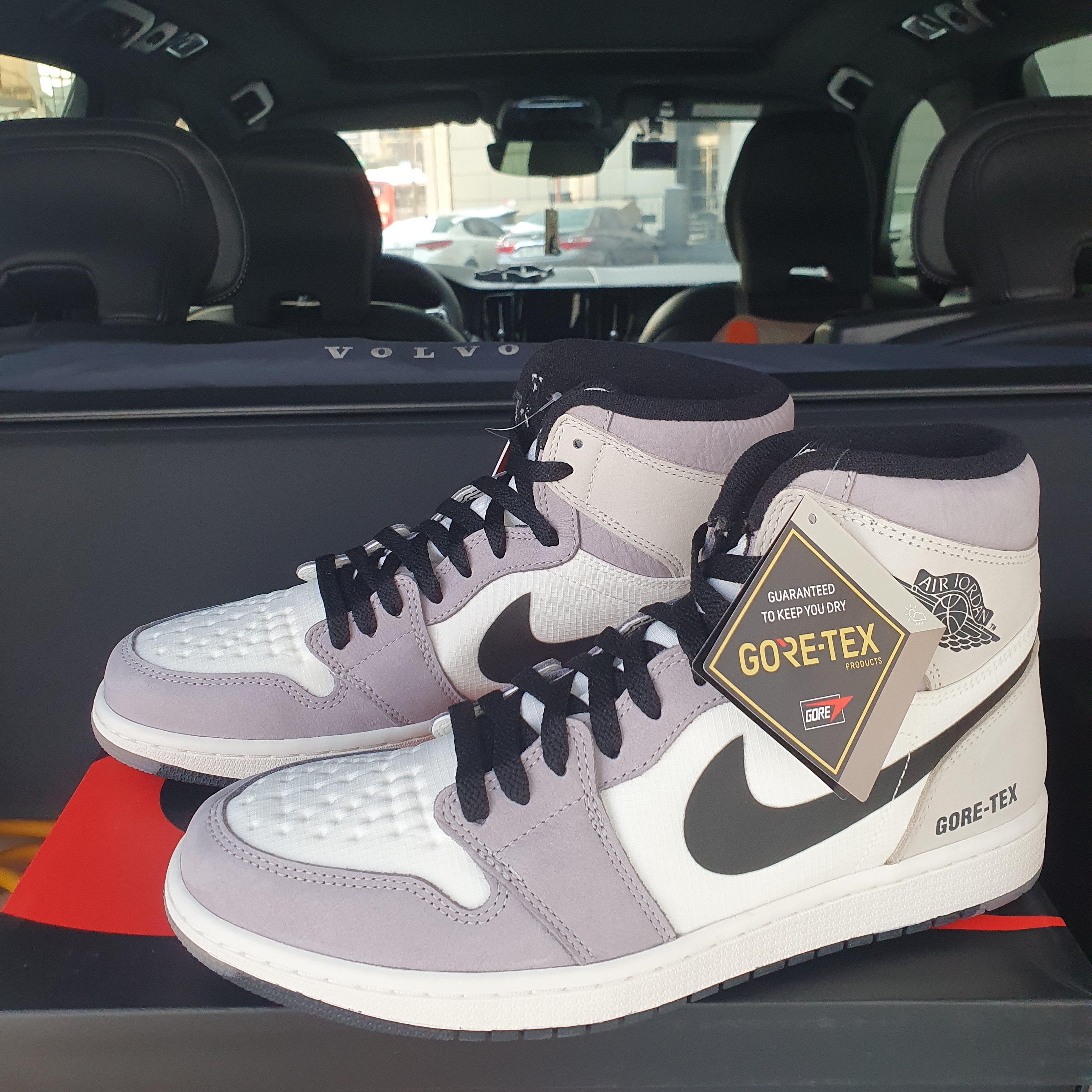Jordan 1 Element Gore-Tex Sail 착용 스타일 - 1