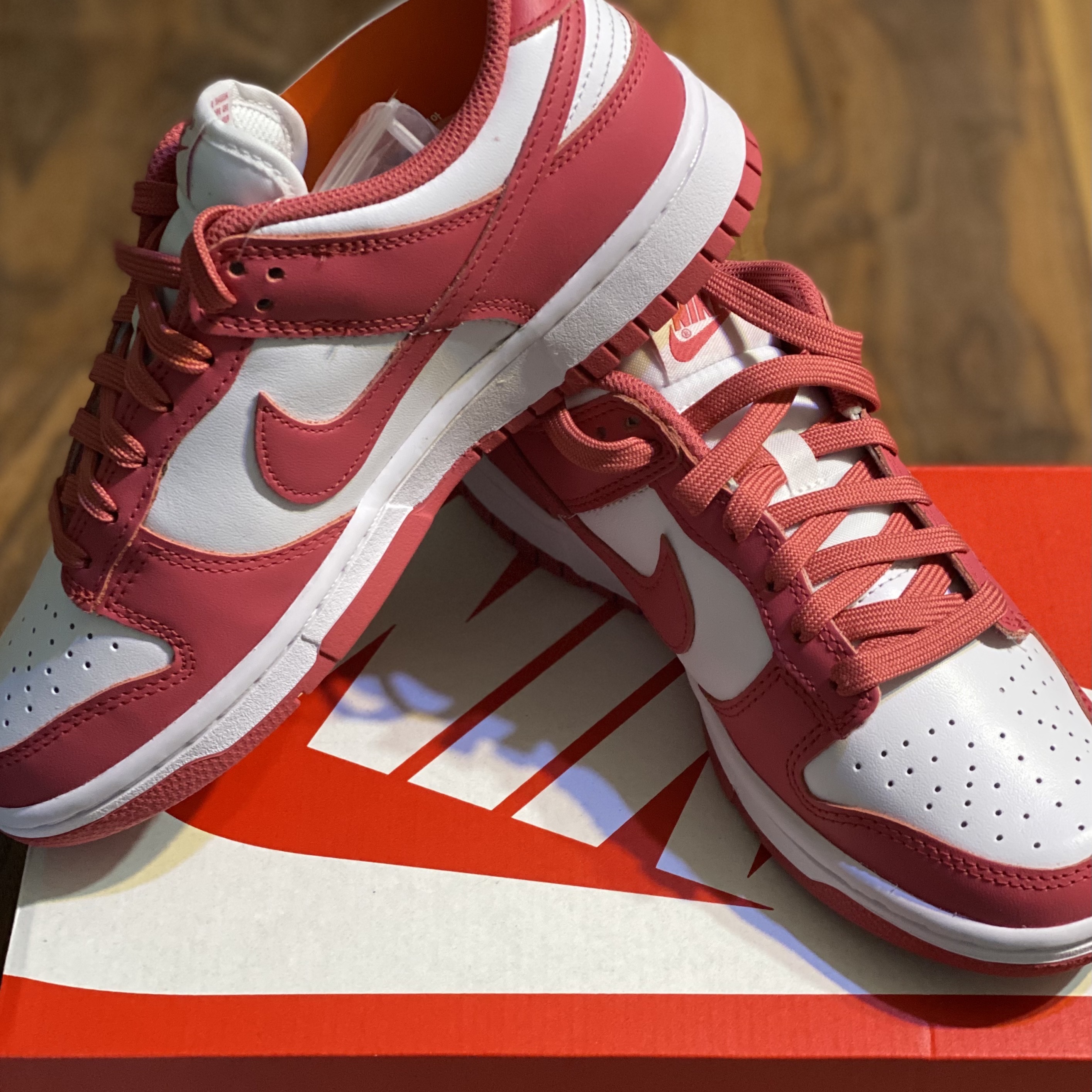 (W) Nike Dunk Low Archeo Pink 착용 스타일 - 2