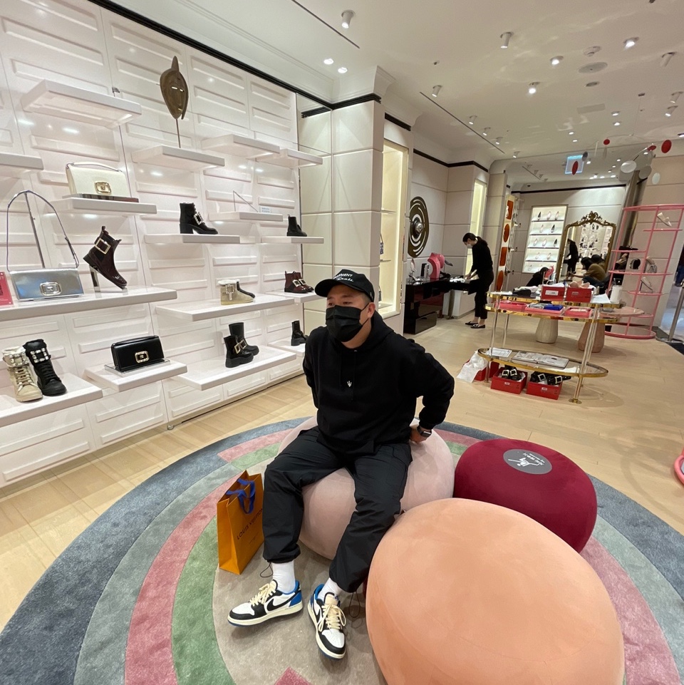 Jordan 1 x Travis Scott x Fragment Retro Low OG SP Military Blue 착용 스타일