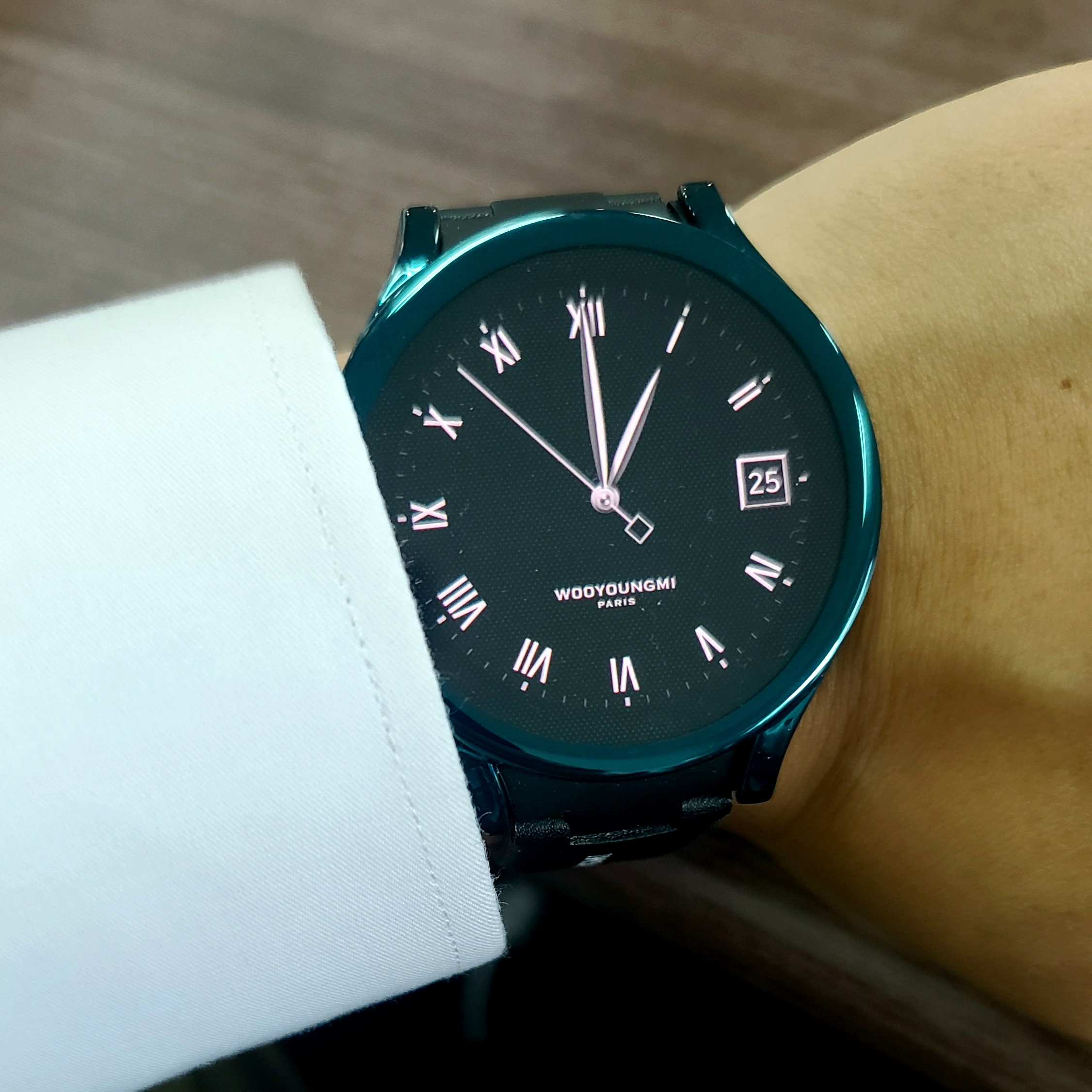 Samsung Galaxy Watch4 44mm Wooyoungmi Edition (Korean Ver.) 착용 스타일 - 1