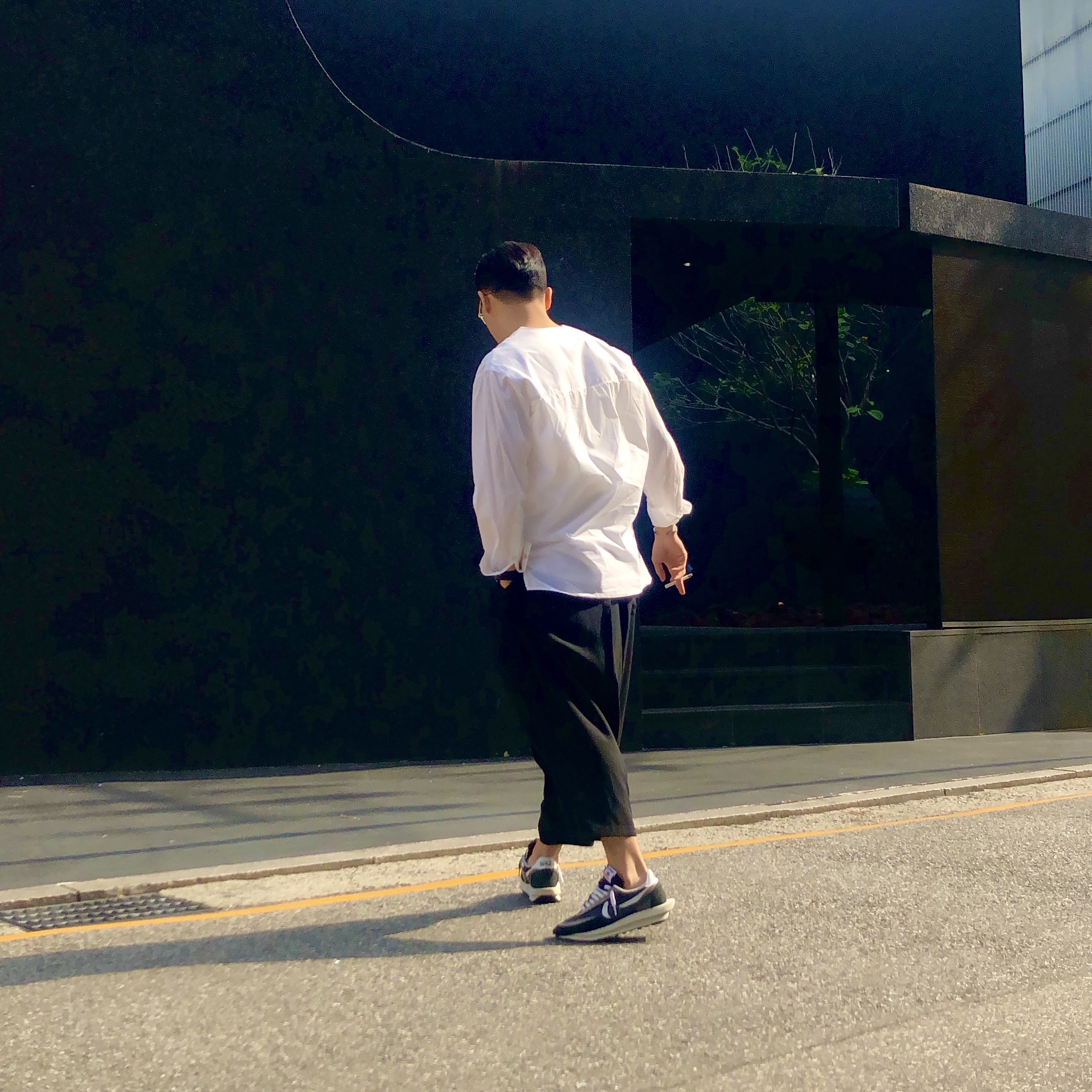 Nike x Sacai LDWaffle Black 착용 스타일