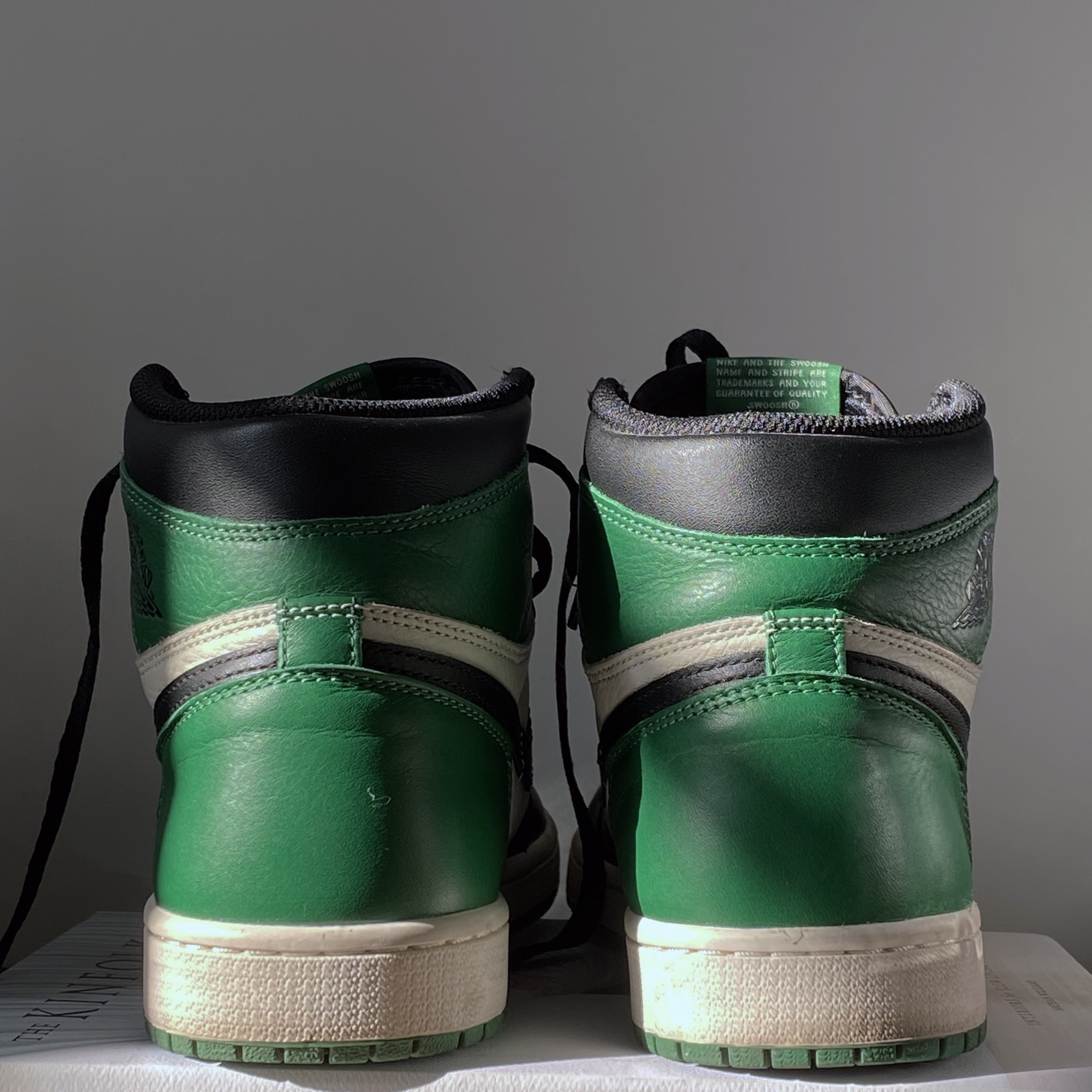 Jordan 1 Retro High OG Pine Green 착용 스타일 - 4