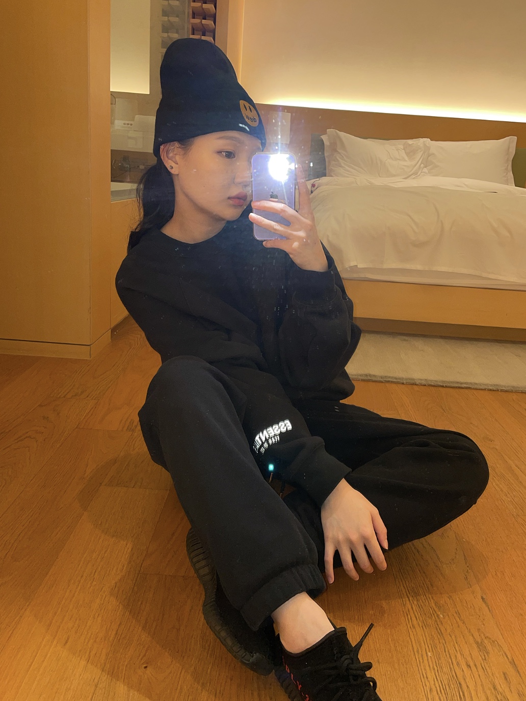 Essentials Pull-Over Crewneck Sweatshirt Black - 21SS, Adidas Yeezy Boost 350 V2 Black Red 2020 ์ฐฉ์ฉ ์คํ์ผ