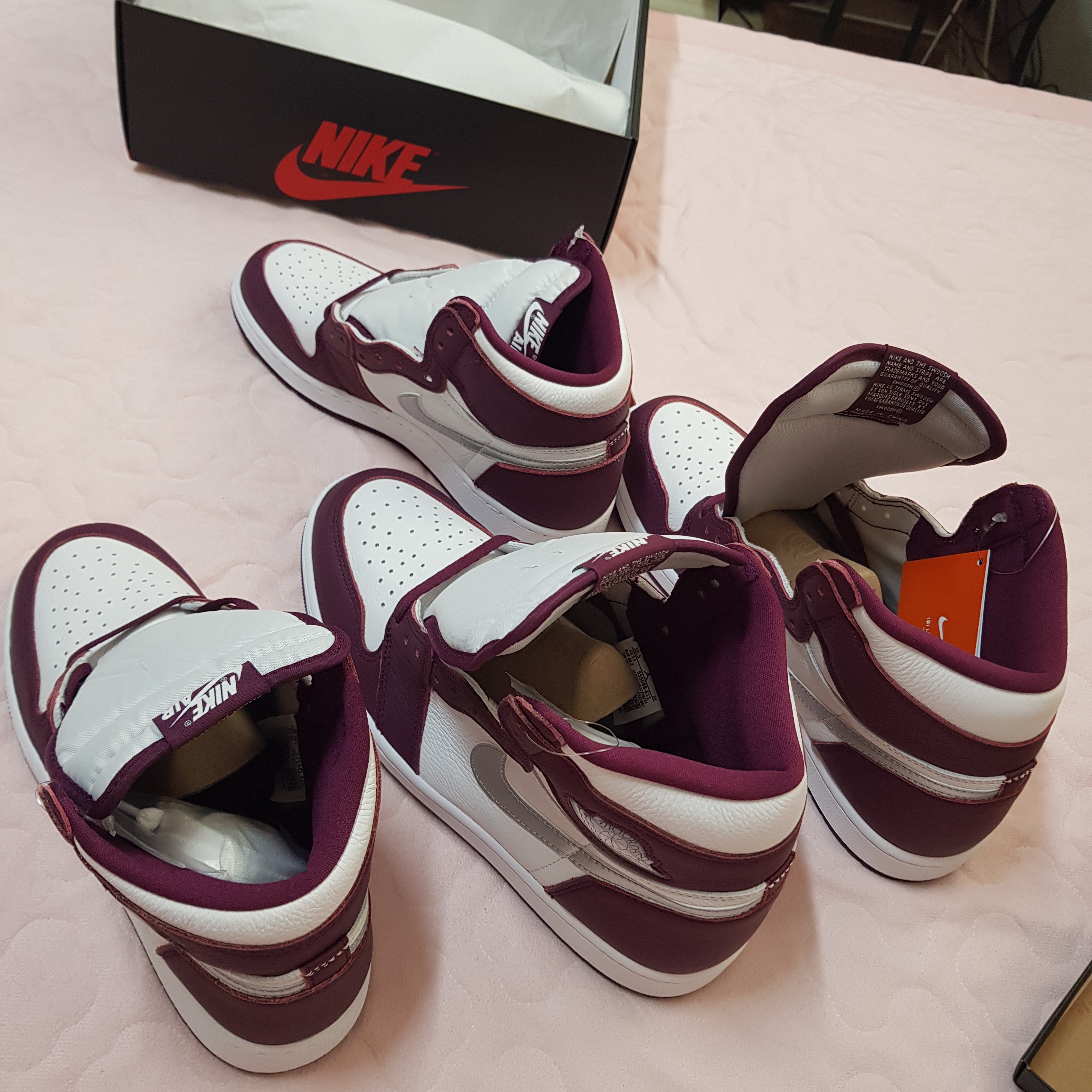 Jordan 1 Retro High OG Bordeaux, (GS) Jordan 1 Retro High OG Bordeaux 착용 스타일 - 1
