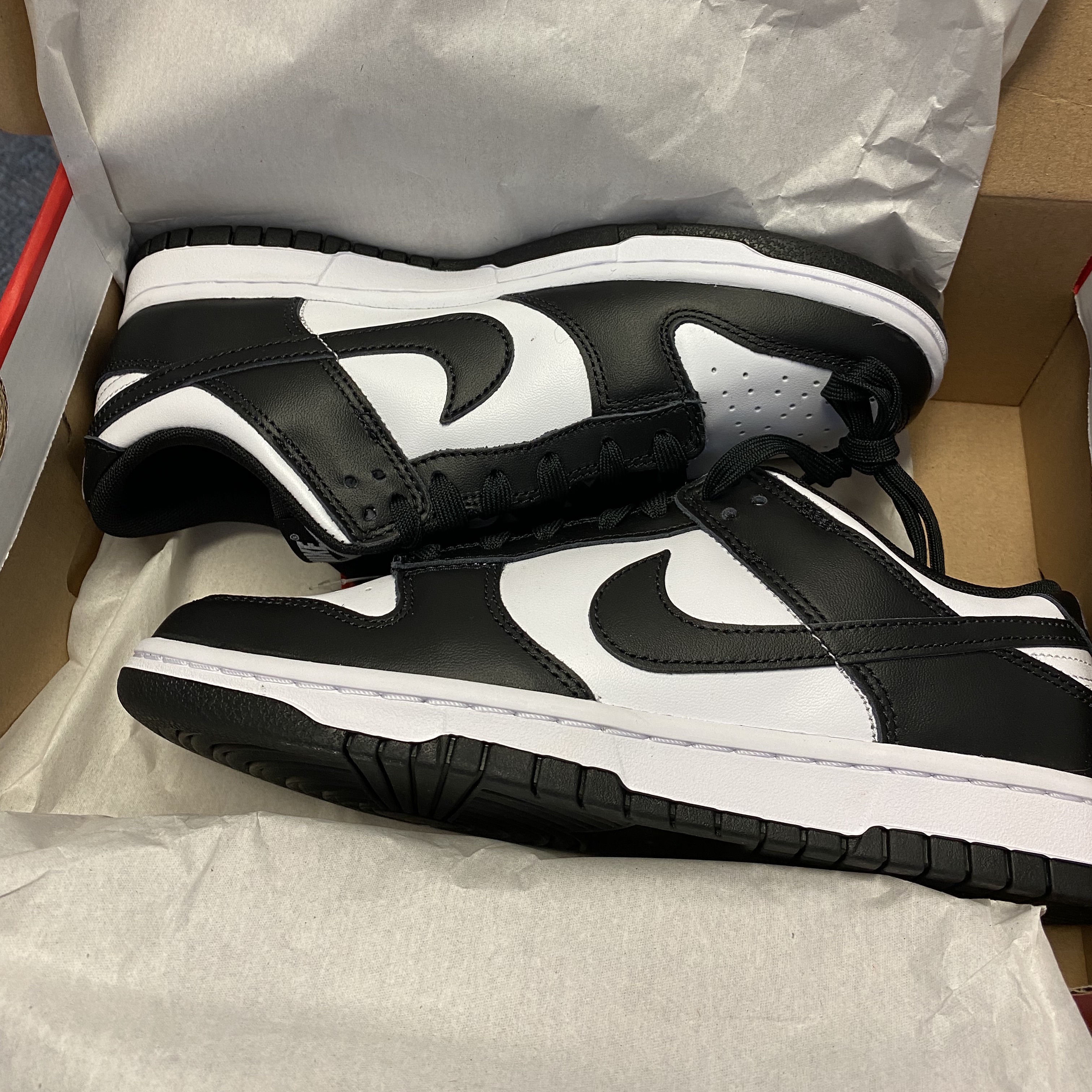 Nike Dunk Low Retro Black 착용 스타일