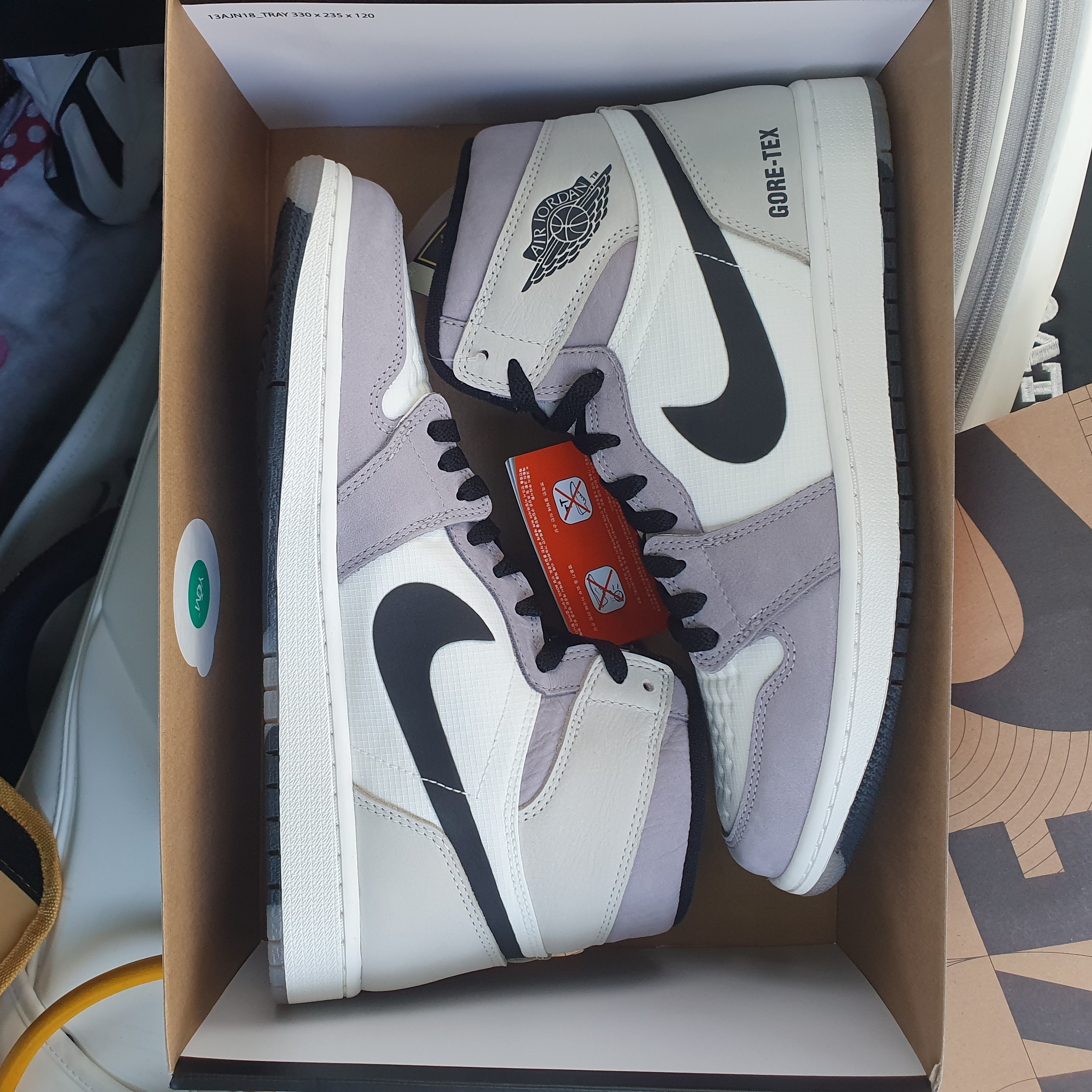 Jordan 1 Element Gore-Tex Sail 착용 스타일 - 2