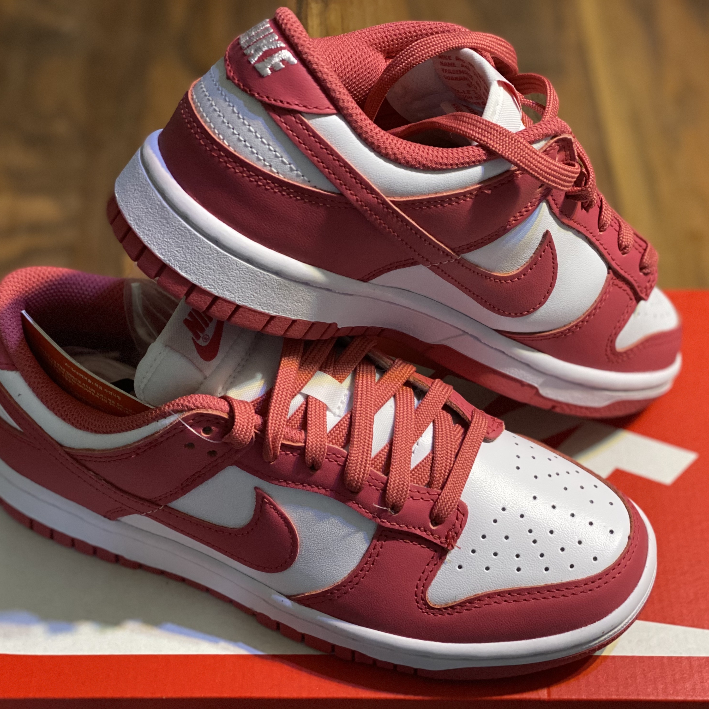 (W) Nike Dunk Low Archeo Pink 착용 스타일 - 3