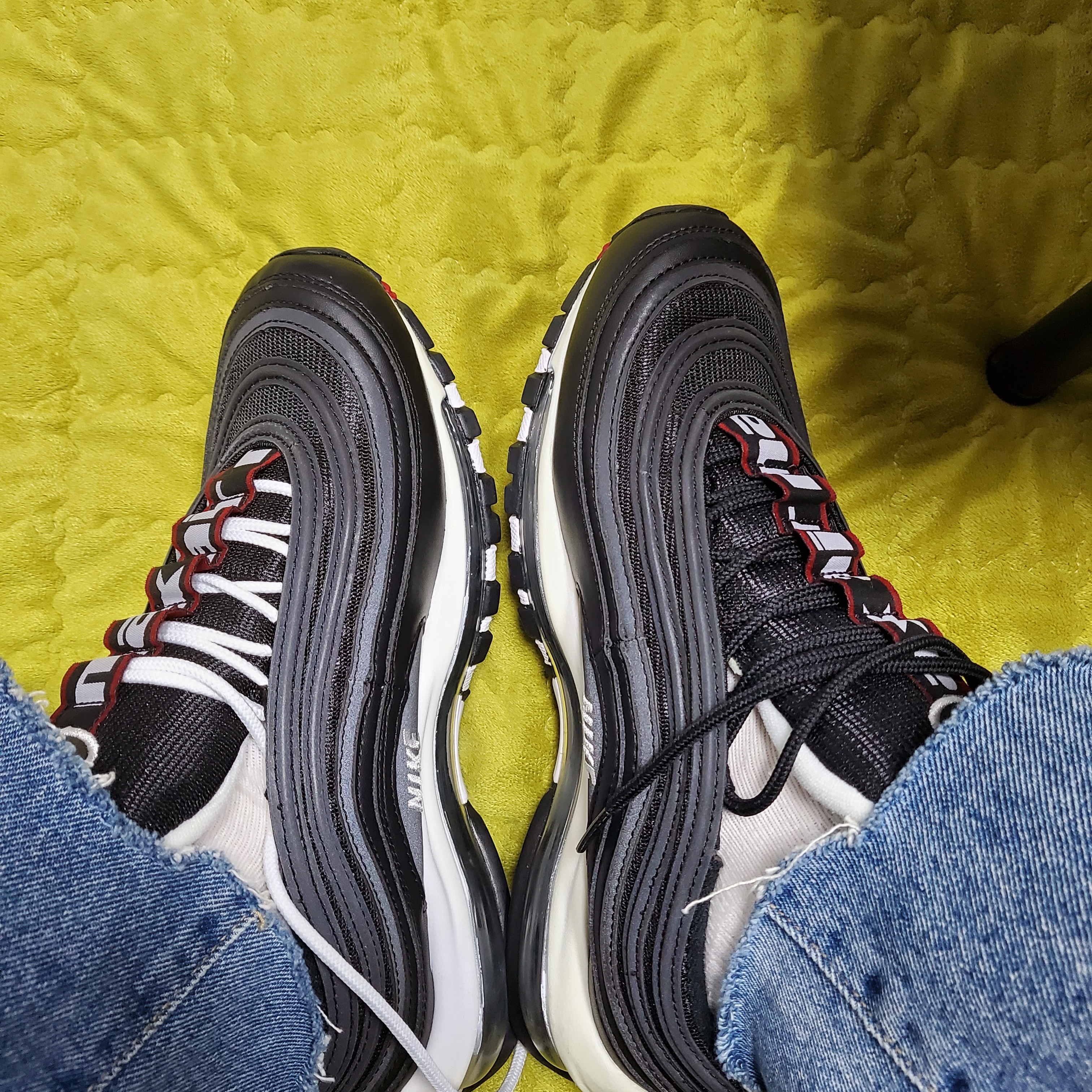 Nike Air Max 97 Overbranding Black 착용 스타일 - 3