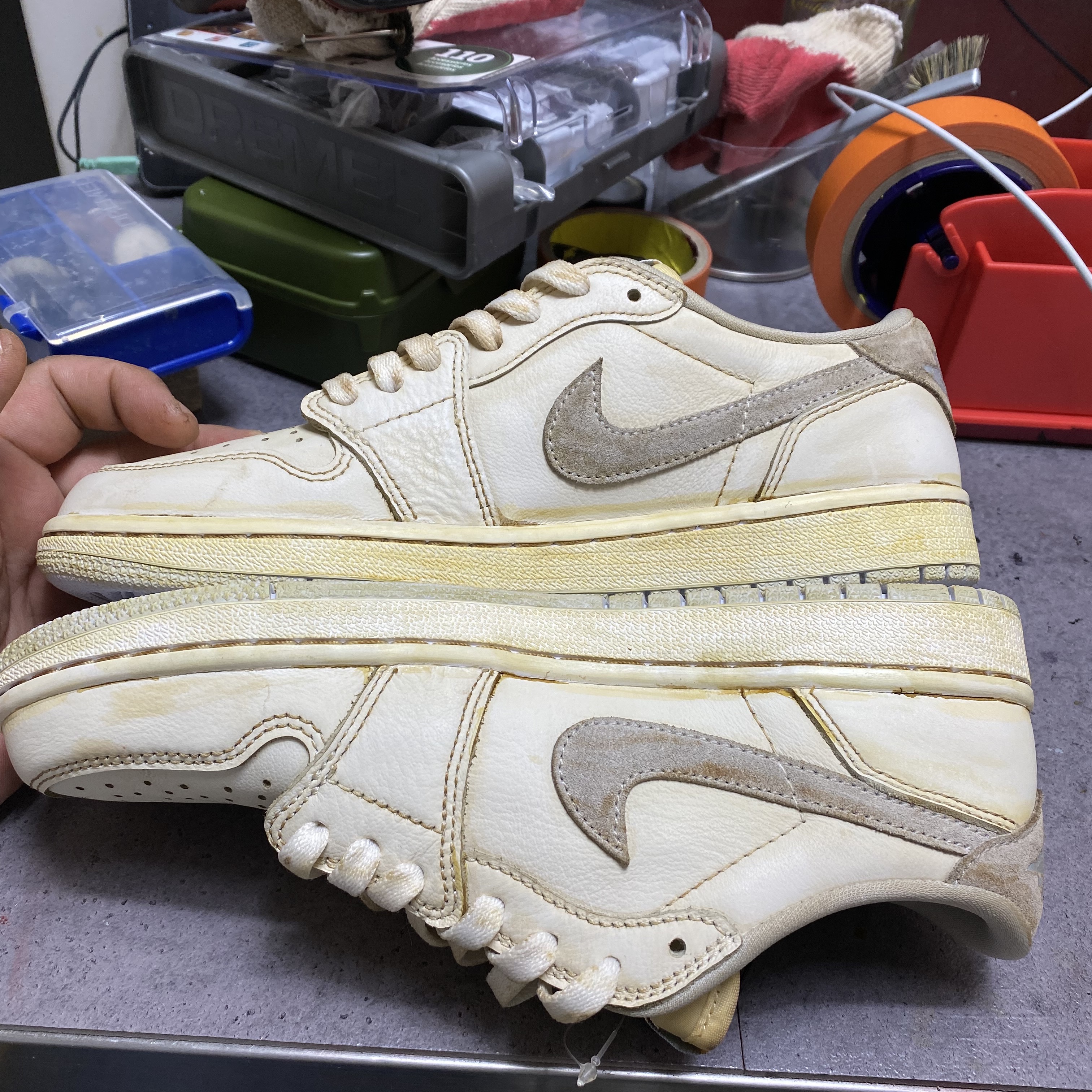 Jordan 1 Low OG Neutral Grey 착용 스타일 - 4