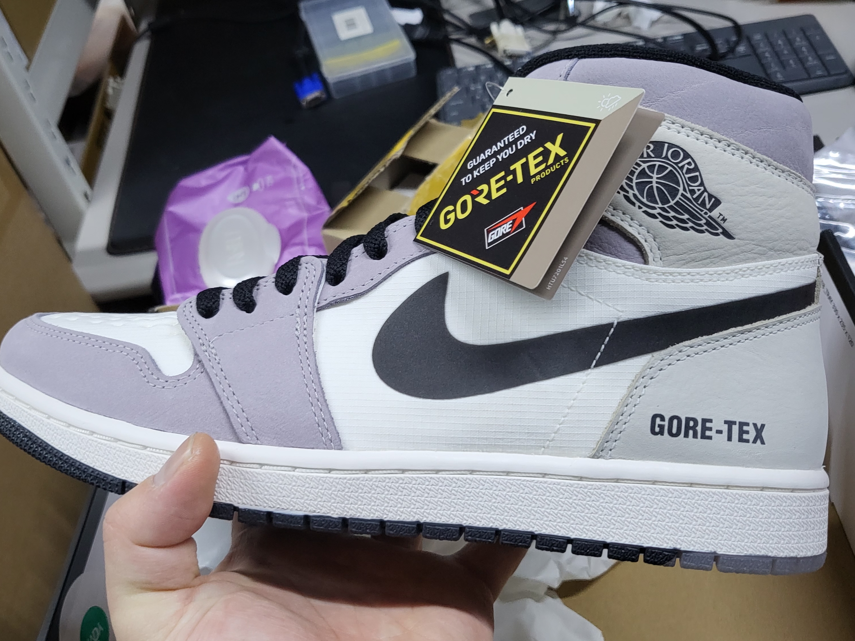 Jordan 1 Element Gore-Tex Sail 착용 스타일 - 2