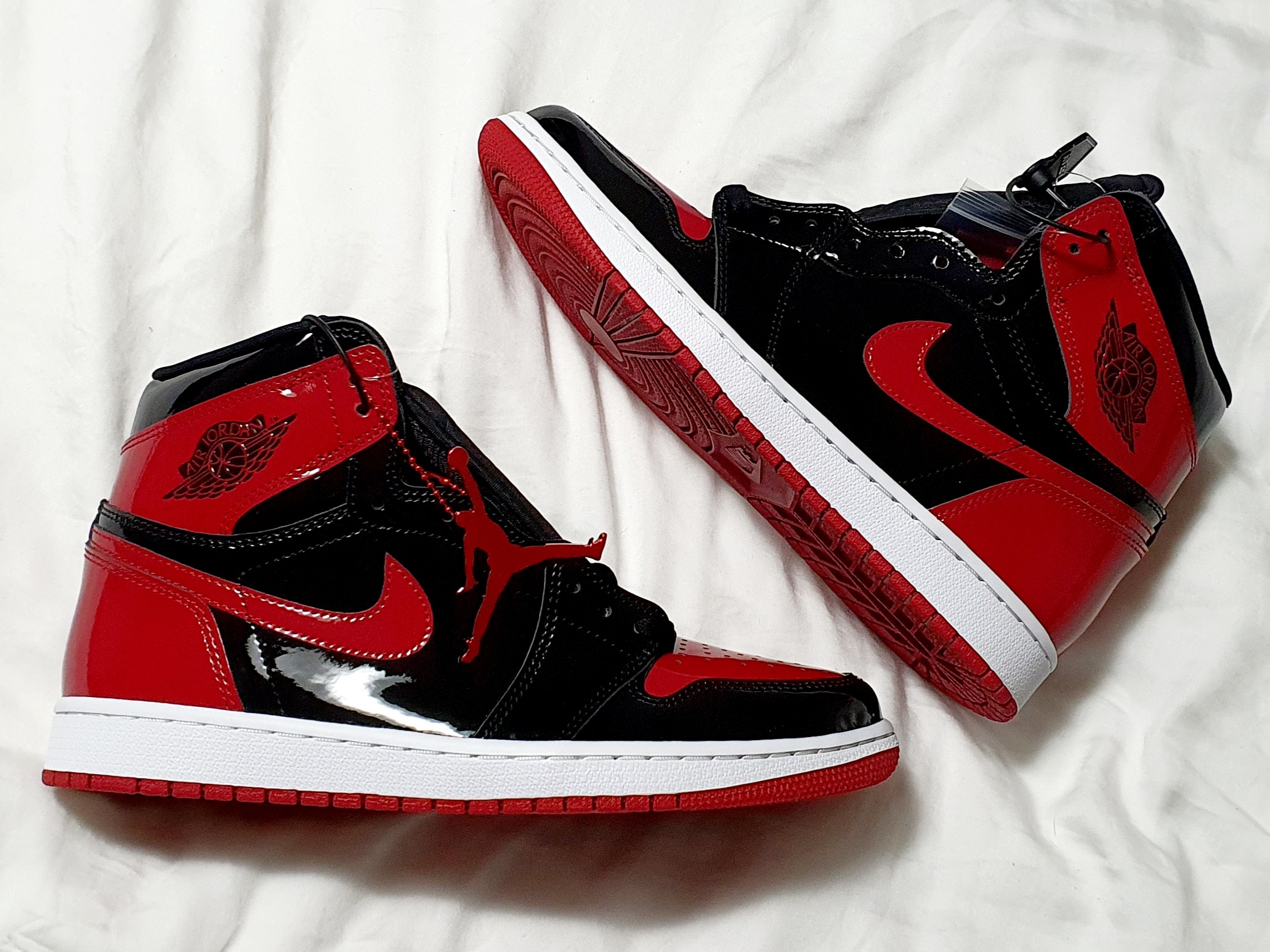 Jordan 1 Retro High OG Patent Bred 착용 스타일 - 1