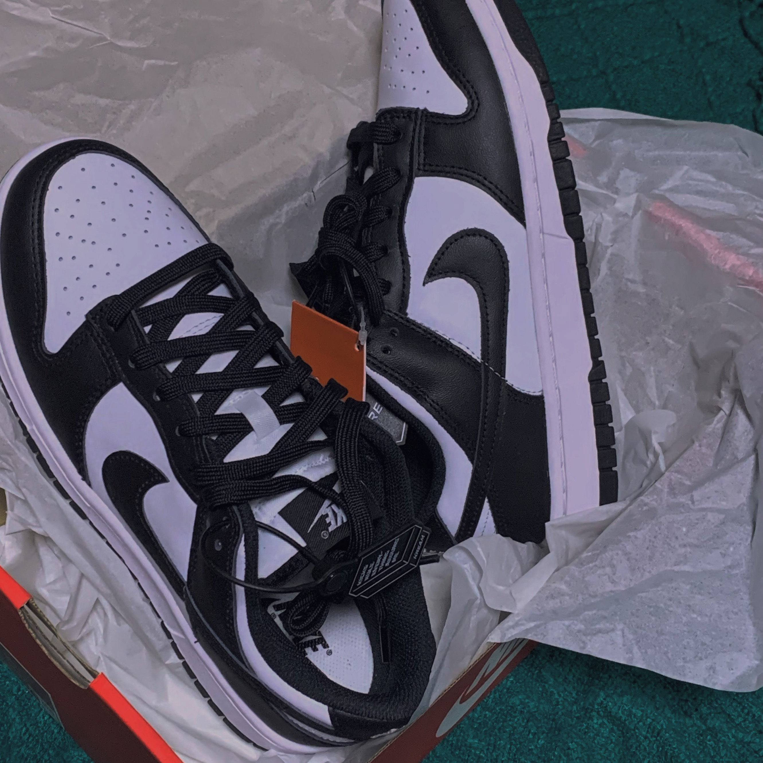 (W) Nike Dunk Low Black 착용 스타일